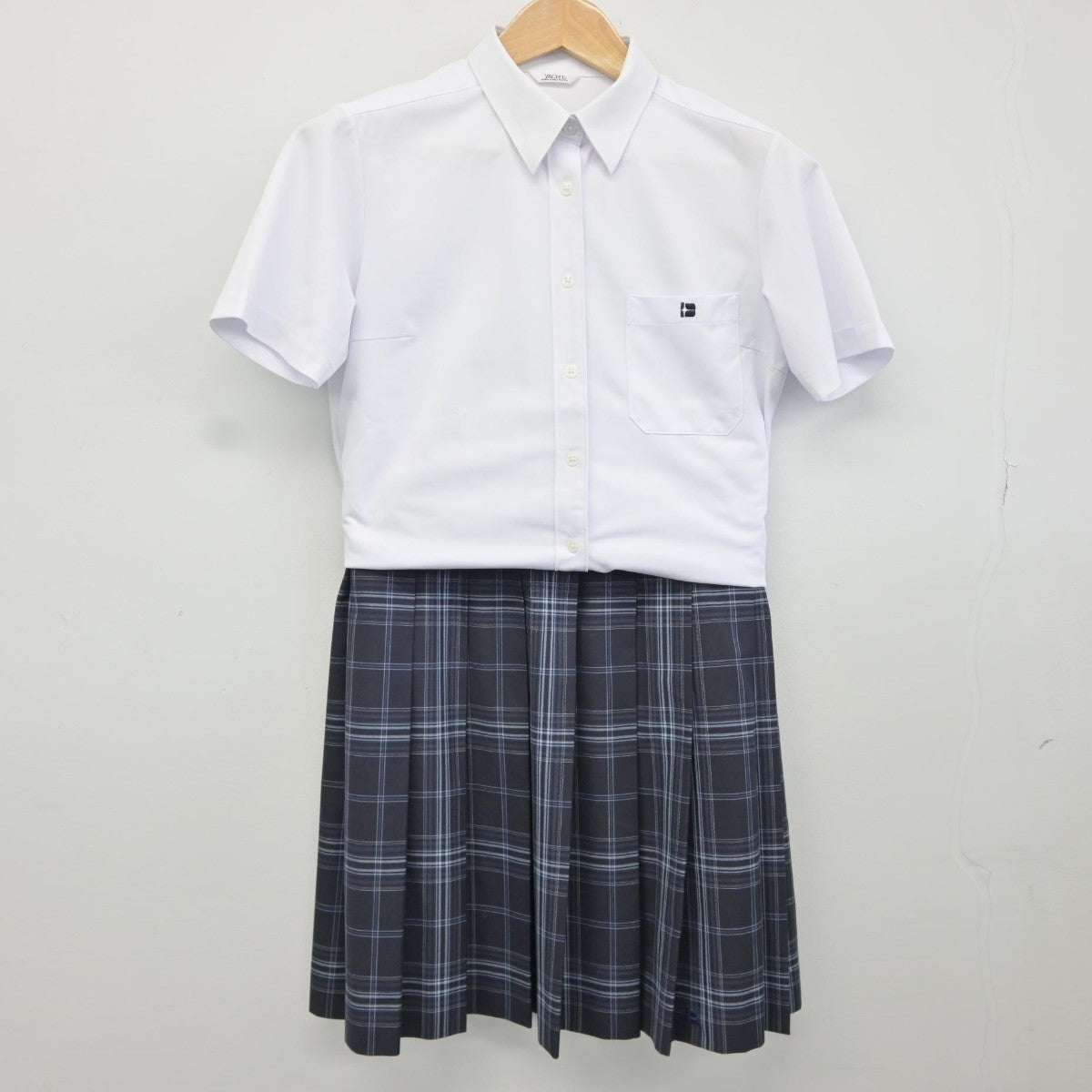 中古】埼玉県 叡明高等学校 女子制服 2点（シャツ・スカート