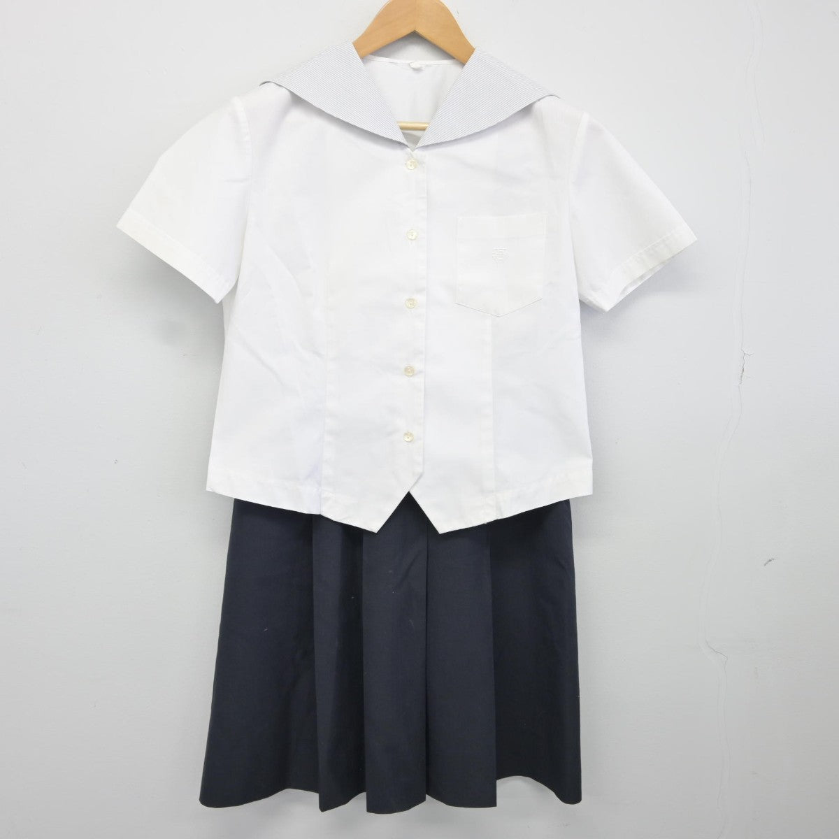 【中古】兵庫県 姫路飾西高等学校 女子制服 3点（シャツ・スカート）sf034771