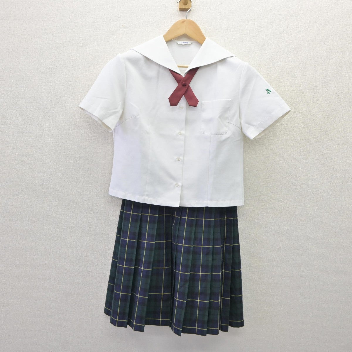 【中古】秋田県 秋田商業高等学校 女子制服 3点（セーラー服・スカート）sf035257