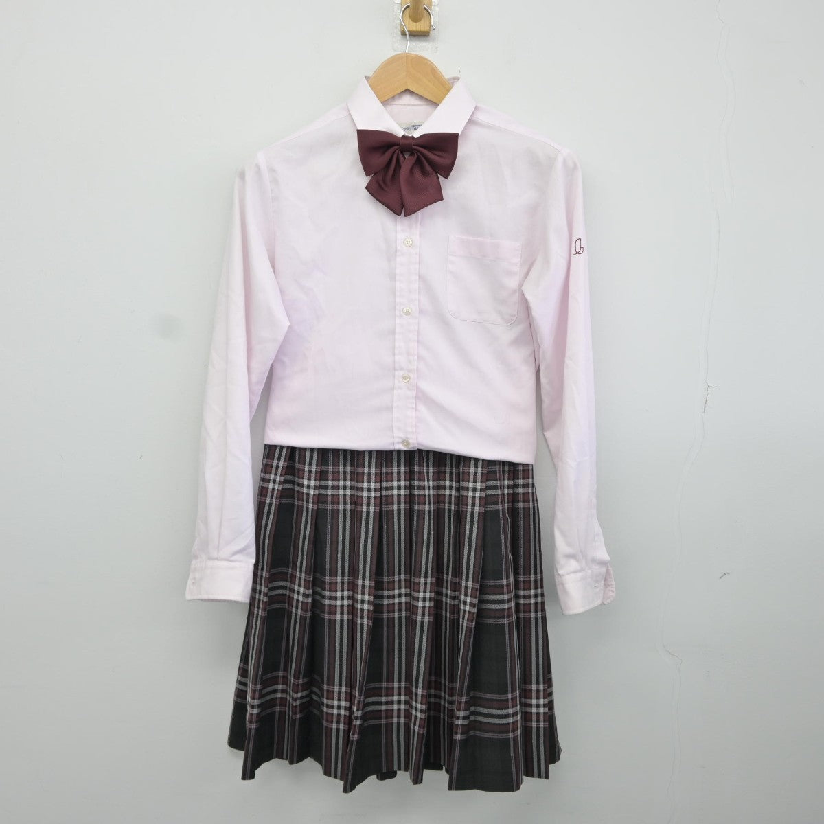 【中古】東京都 潤徳女子高等学校 女子制服 3点（シャツ・スカート）sf036170