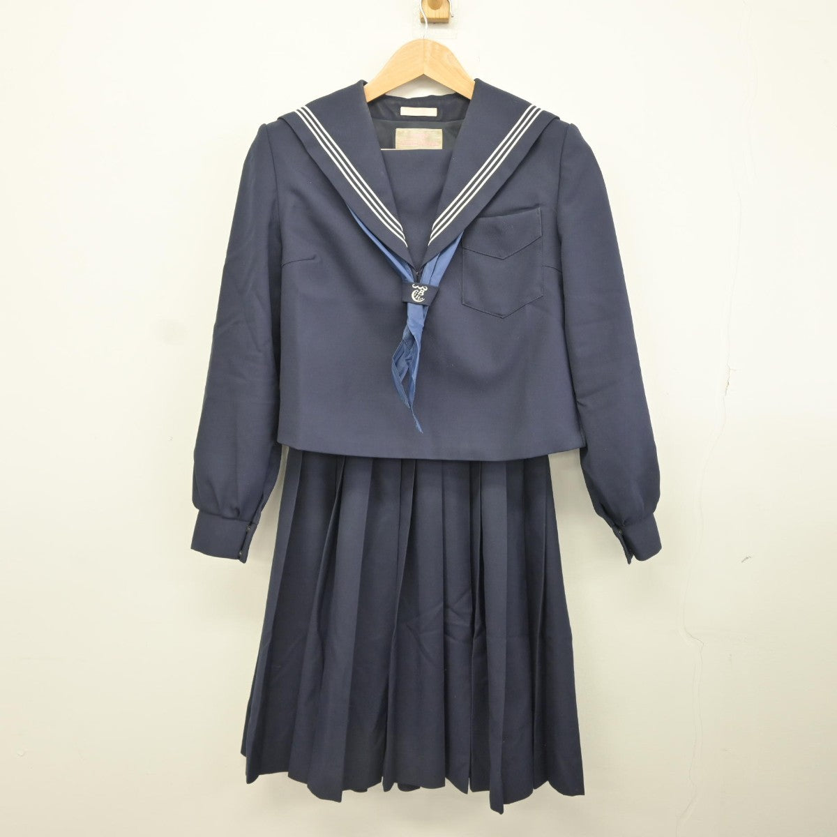 【中古】兵庫県 尼崎市立塚口中学校 女子制服 3点（セーラー服・スカート）sf036438