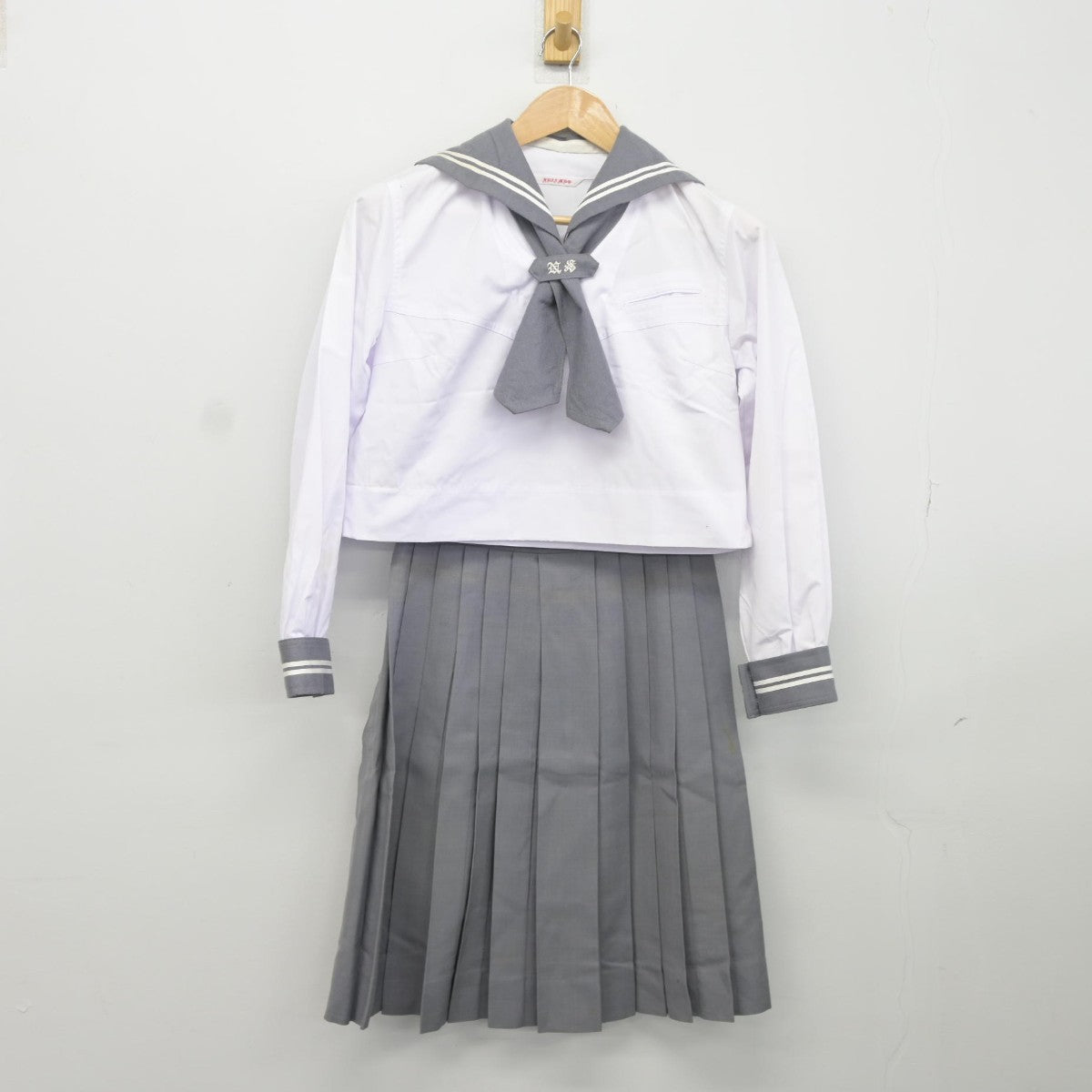 中古】東京都 日本大学櫻丘高等学校 女子制服 3点（セーラー服・スカート）sf036574 | 中古制服通販パレイド