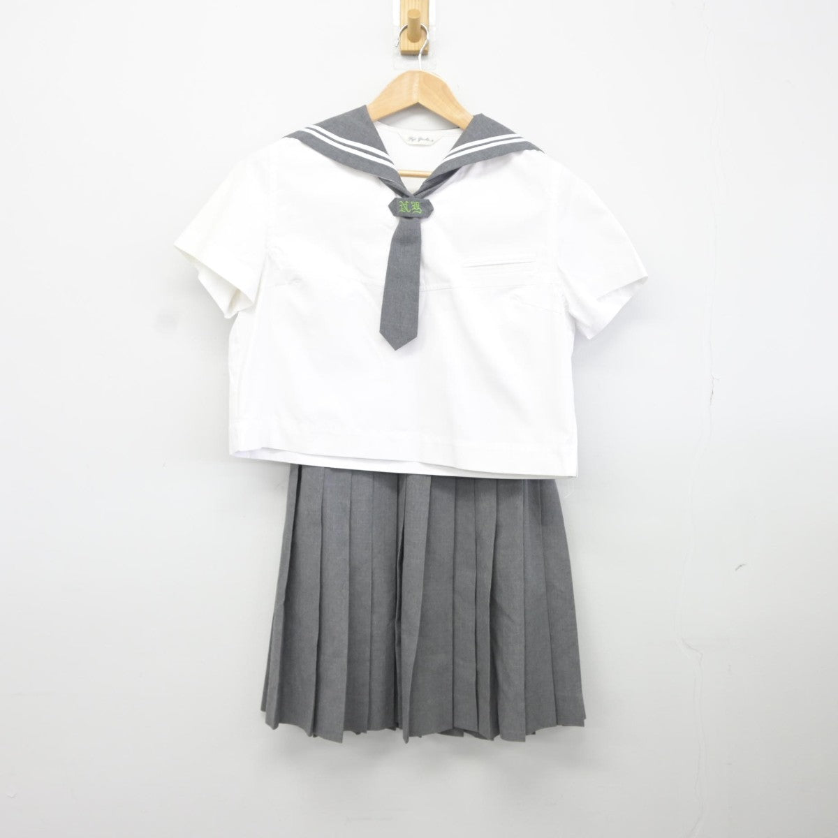 【中古】山形県 日本大学山形高等学校 女子制服 5点（セーラー服・セーラー服・スカート）sf036720