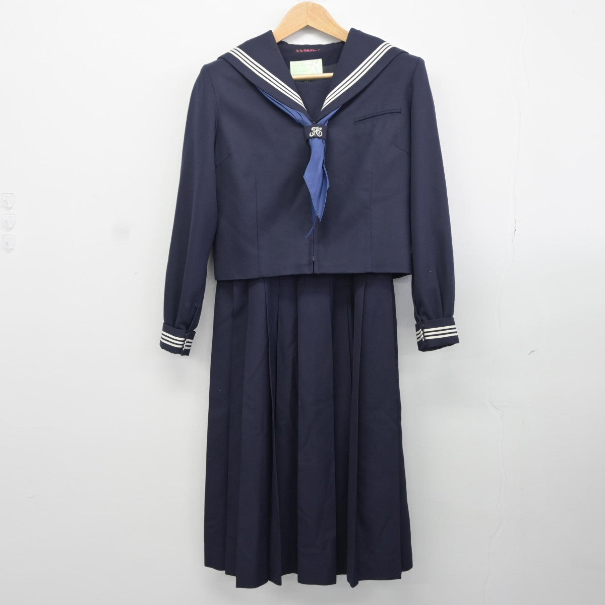 【中古】埼玉県 和光市立第二中学校 女子制服 4点（セーラー服・ジャンパースカート）sf037299