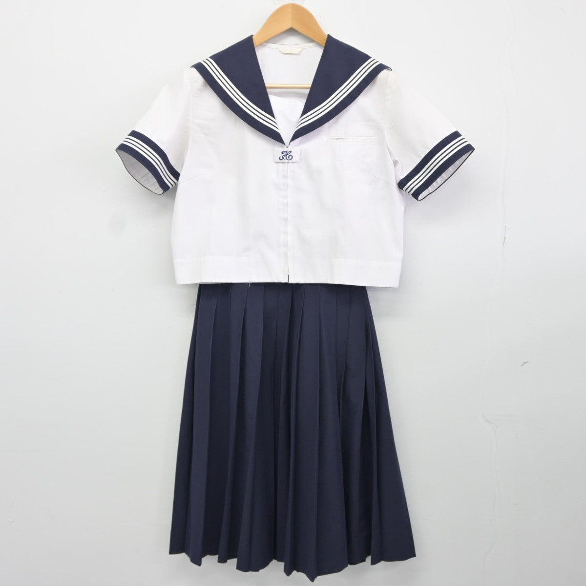 中古】埼玉県 和光市立第二中学校 女子制服 2点（セーラー服・スカート）sf037302 | 中古制服通販パレイド