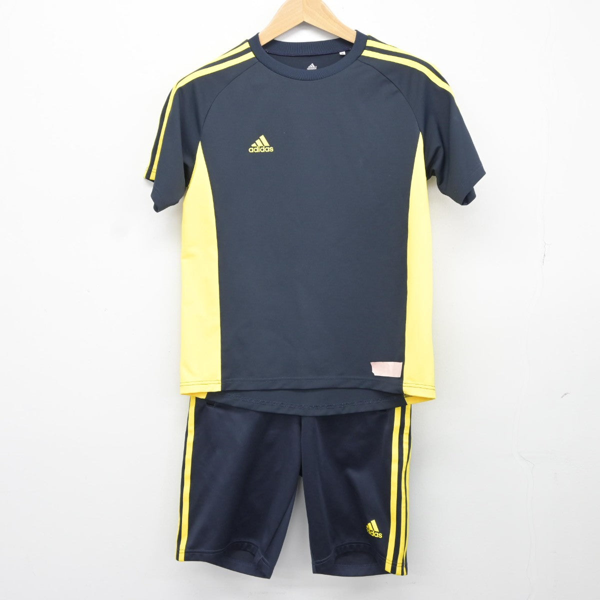 中古】福井県 北陸高等学校 女子制服 2点(体操服 上・体操服 下 中古】福井県 北陸高等学校 女子制服 2点(体操服 上・体操服 下