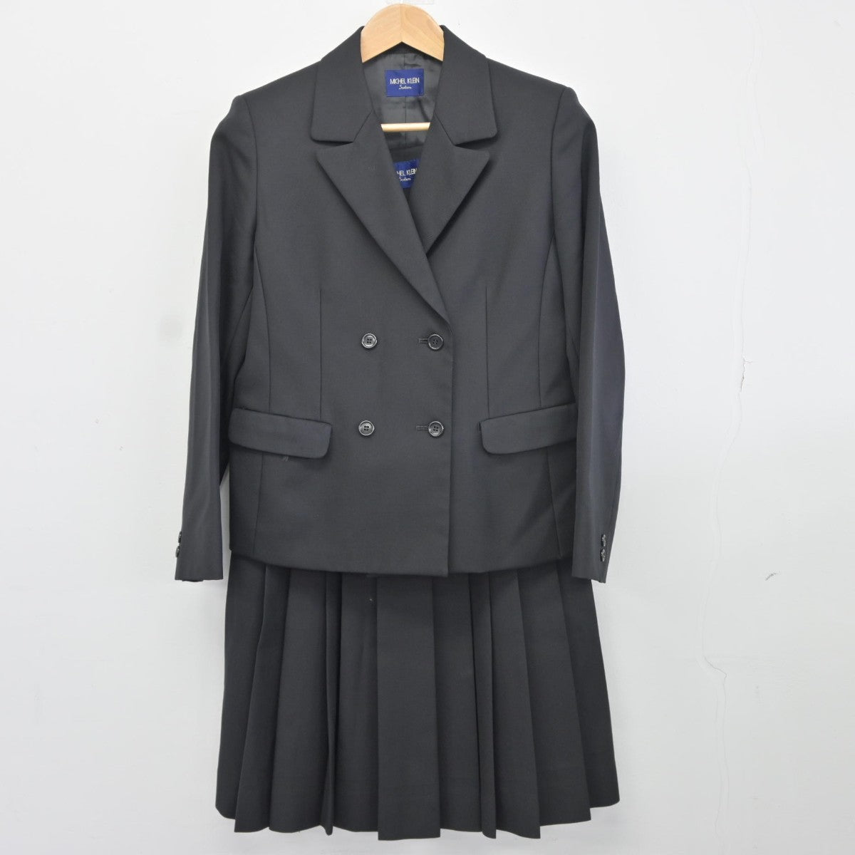 【中古】埼玉県 不動岡高等学校 女子制服 2点（ブレザー・ジャンパースカート）sf037932