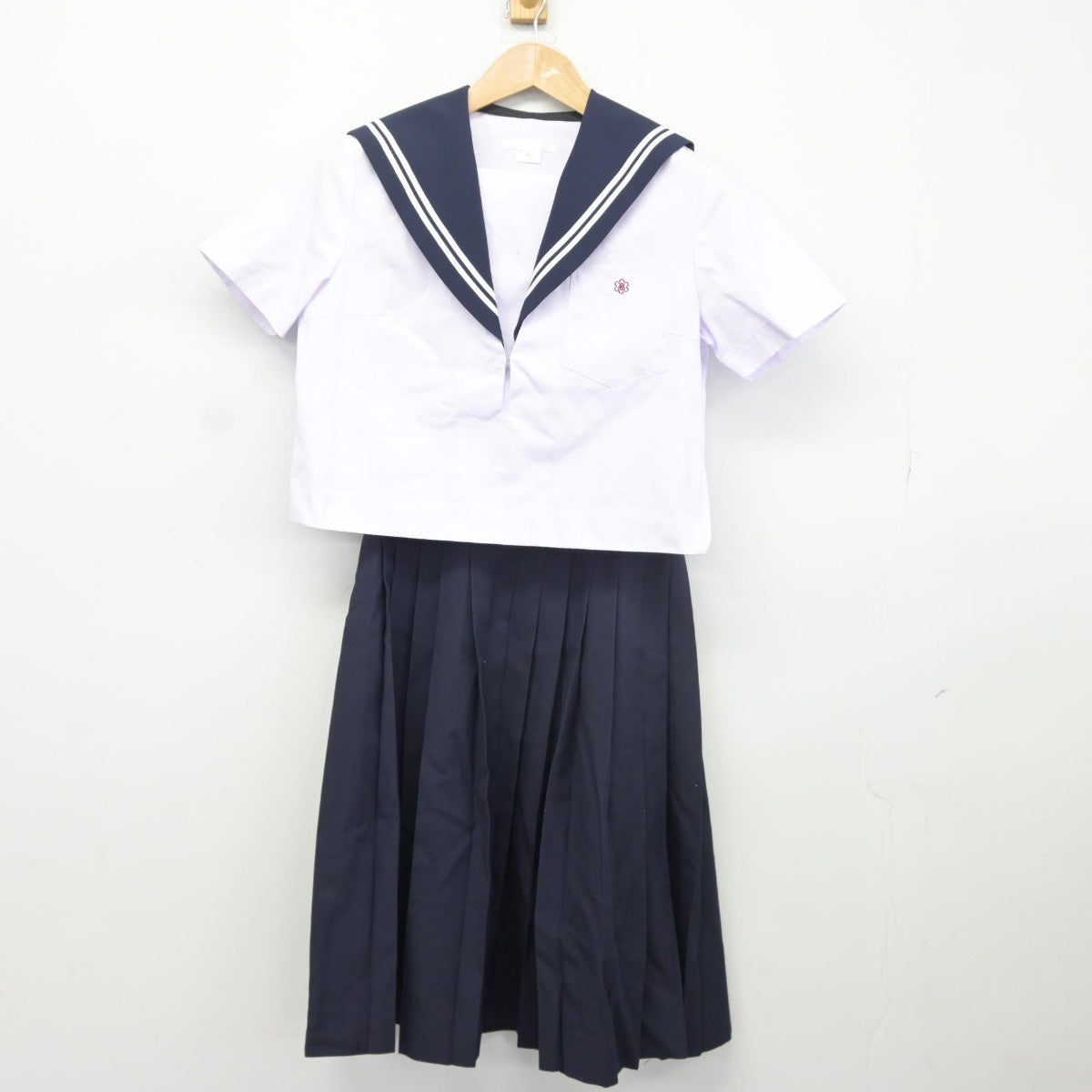 【中古】愛知県 中村高等学校 女子制服 2点（セーラー服・スカート）sf037991