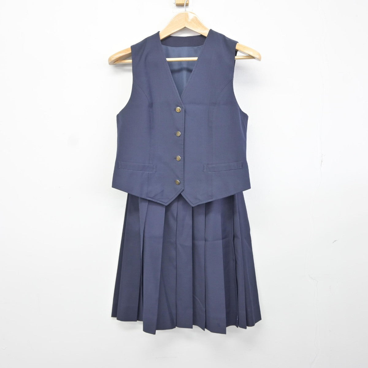 中古】千葉県 君津商業高等学校 女子制服 2点（ベスト・スカート）sf038180 | 中古制服通販パレイド