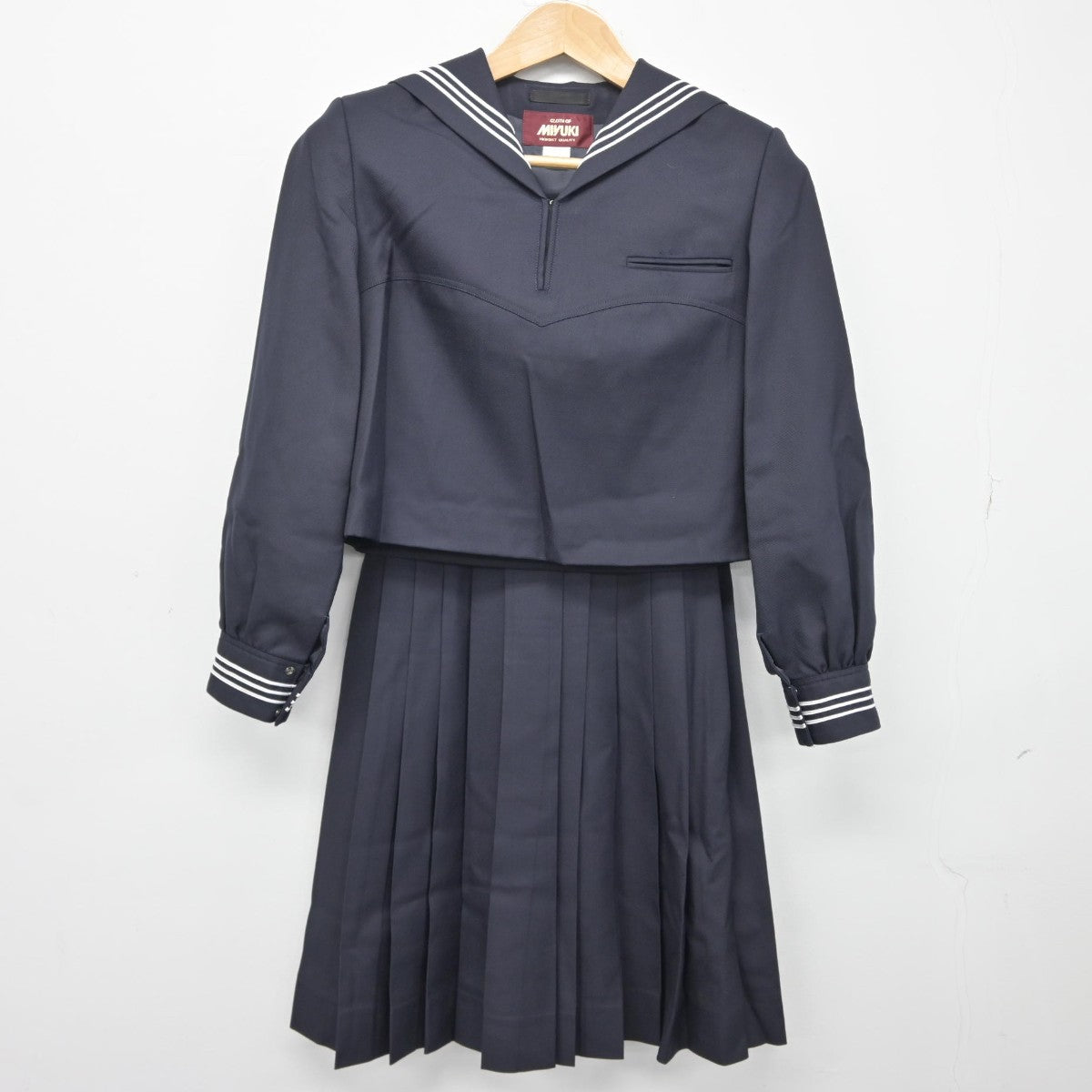 【中古】東京都 豊島岡女子学園 女子制服 2点（セーラー服・スカート）sf038337