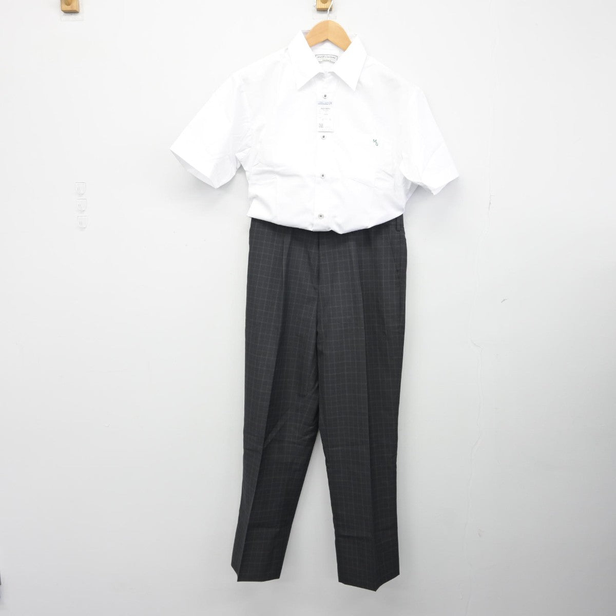 【中古】大阪府 箕面学園高等学校 男子制服 2点（シャツ・ズボン）sf039181