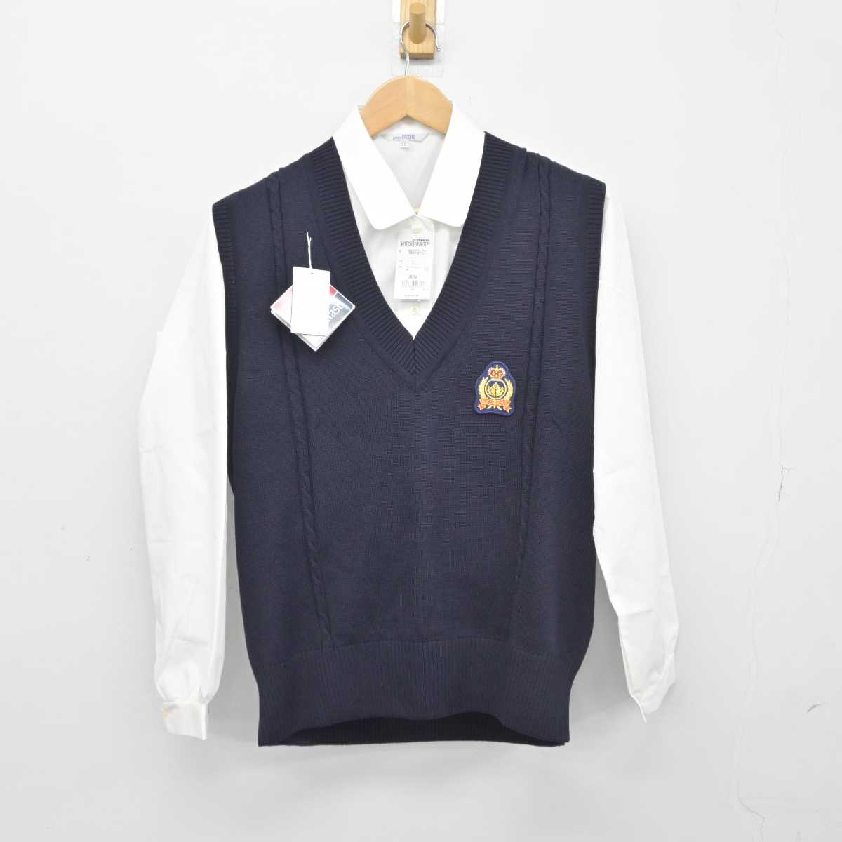 中古】千葉県 流通経済大学付属柏中学校 女子制服 4点（シャツ・ニットベスト）sf039794 | 中古制服通販パレイド