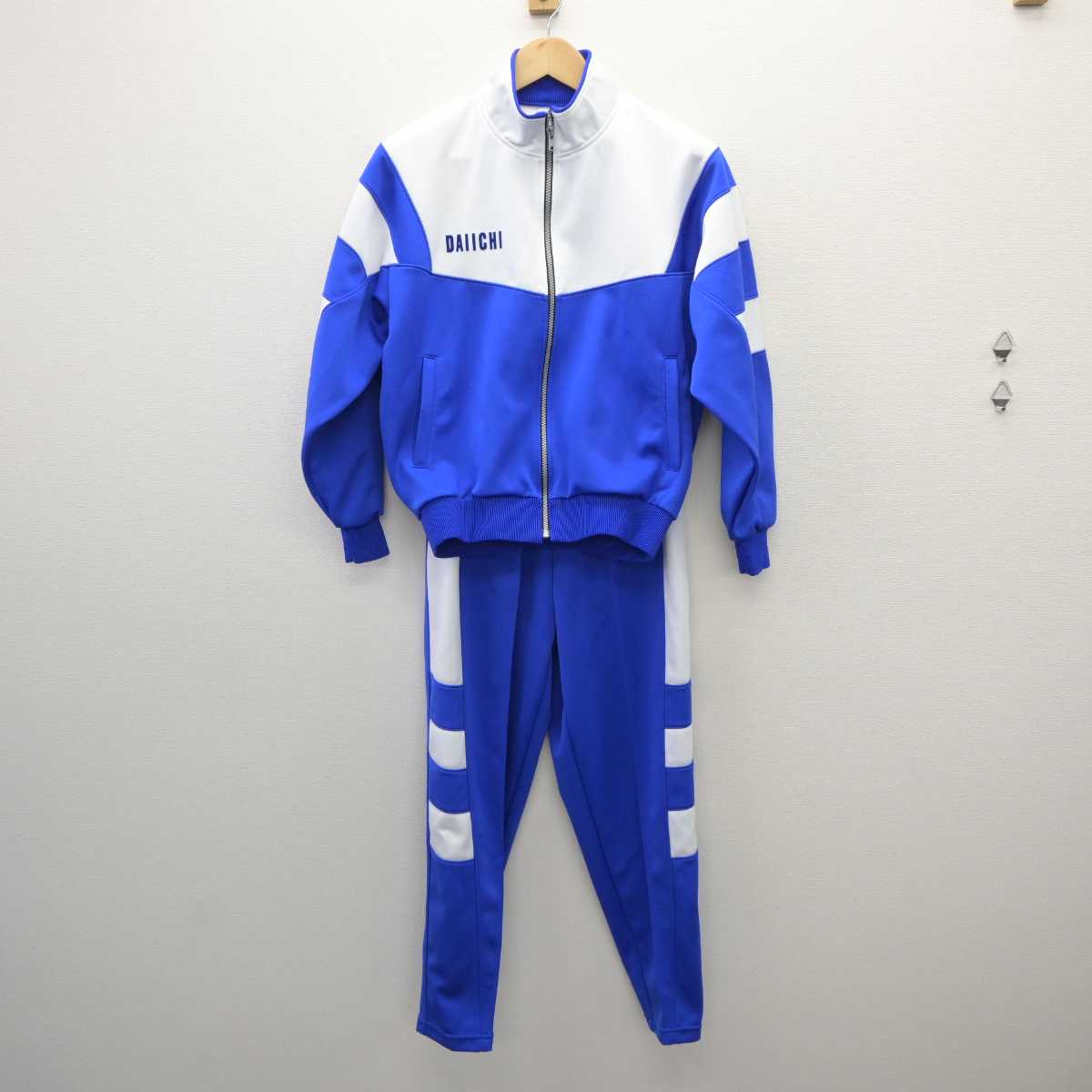 【中古】福岡県 福岡第一高等学校 女子制服 2点 (ジャージ 上・ジャージ 下) sf035637