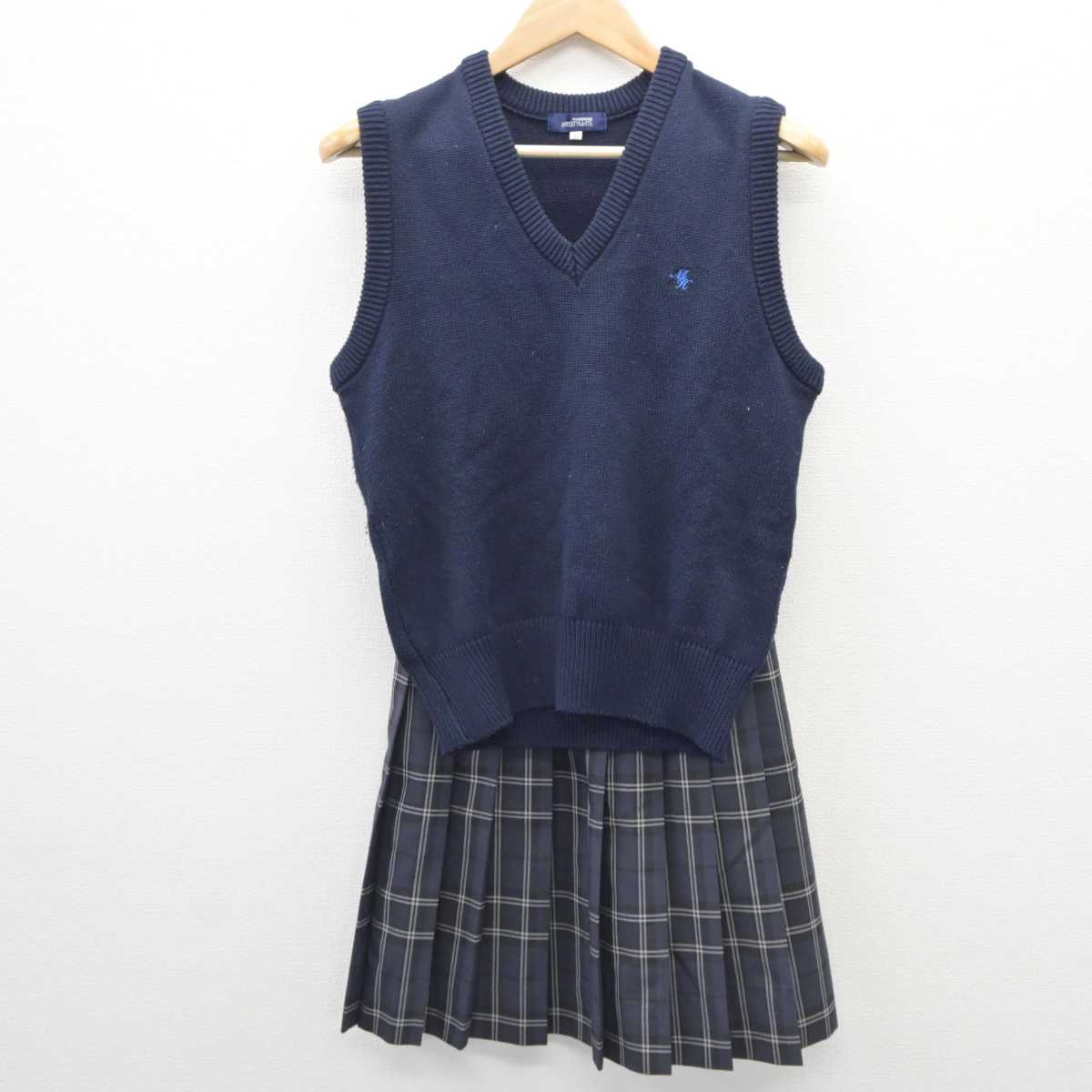 【中古】東京都 雪谷高等学校 女子制服 3点 (ニットベスト・スカート) sf035646