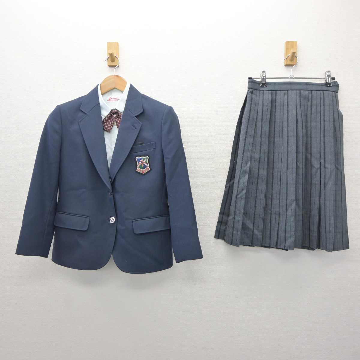 【中古】北海道 厚別北中学校 女子制服 4点 (ブレザー・シャツ・スカート) sf035670