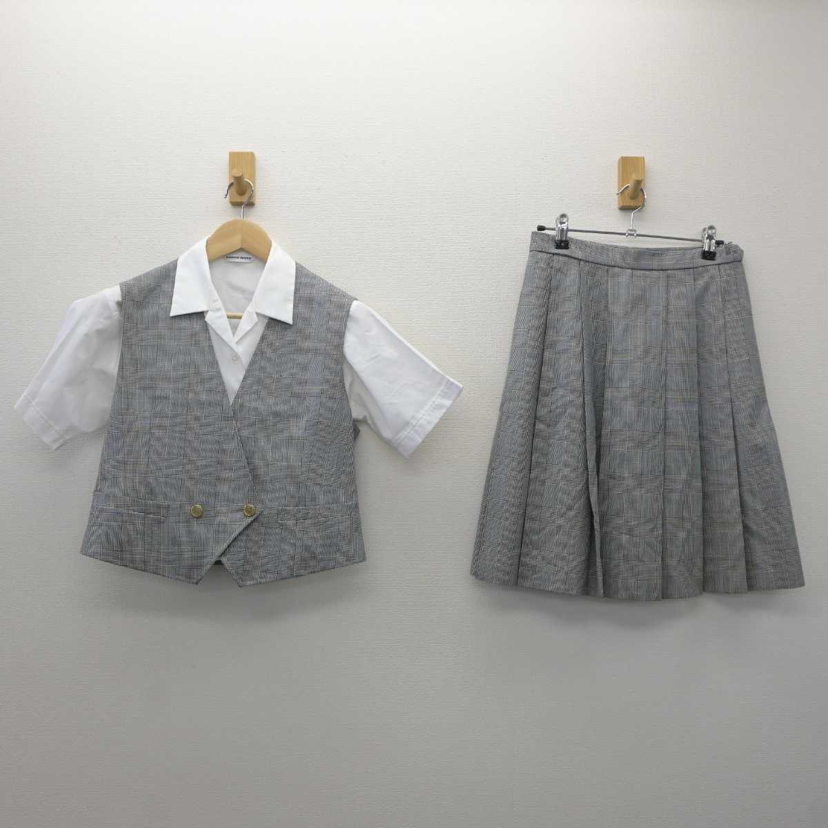 【中古】千葉県 千城台高等学校 女子制服 3点 (ベスト・スカート) sf035833