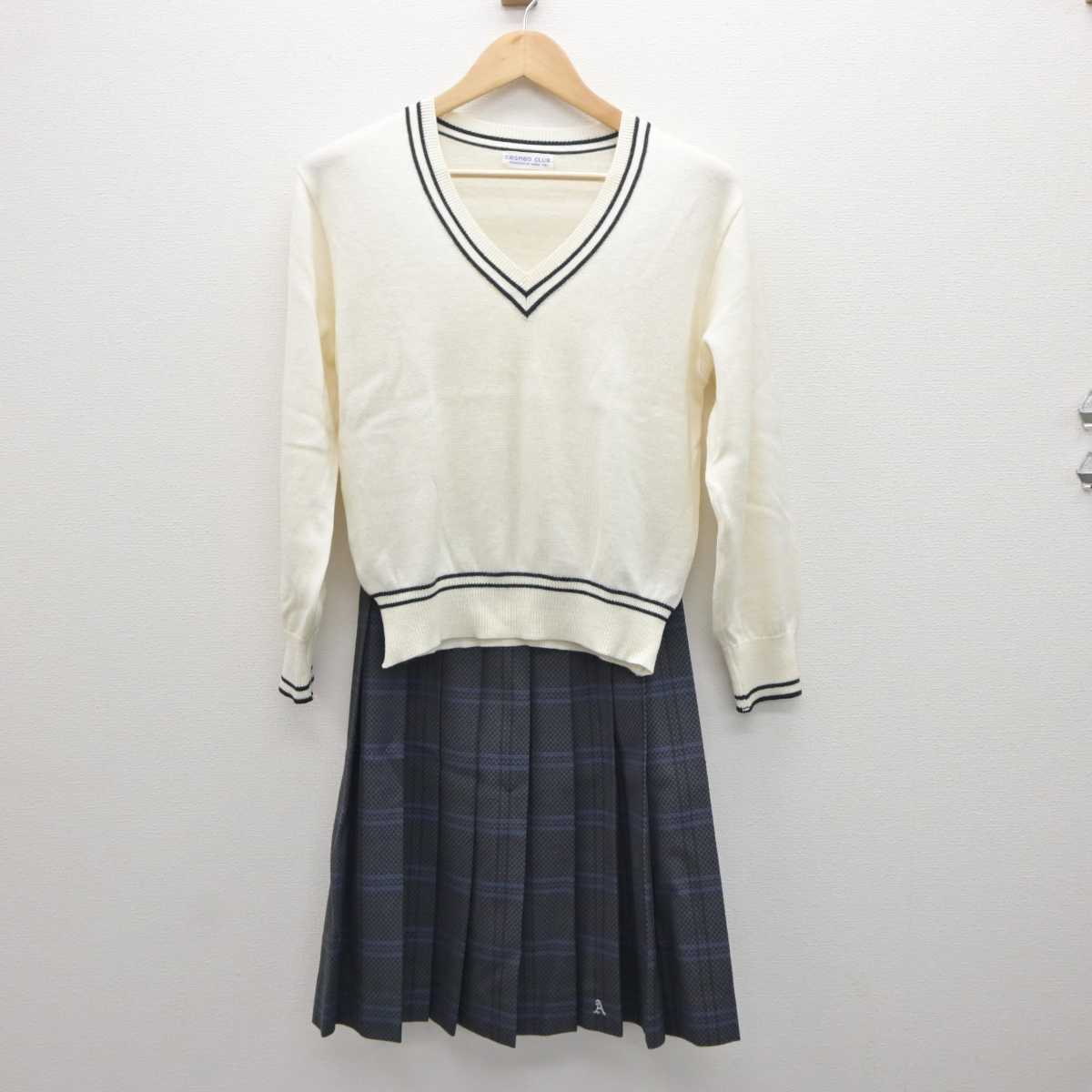 【中古】大阪府 旭高等学校 女子制服 4点 (ブレザー・ニット・スカート) sf035910