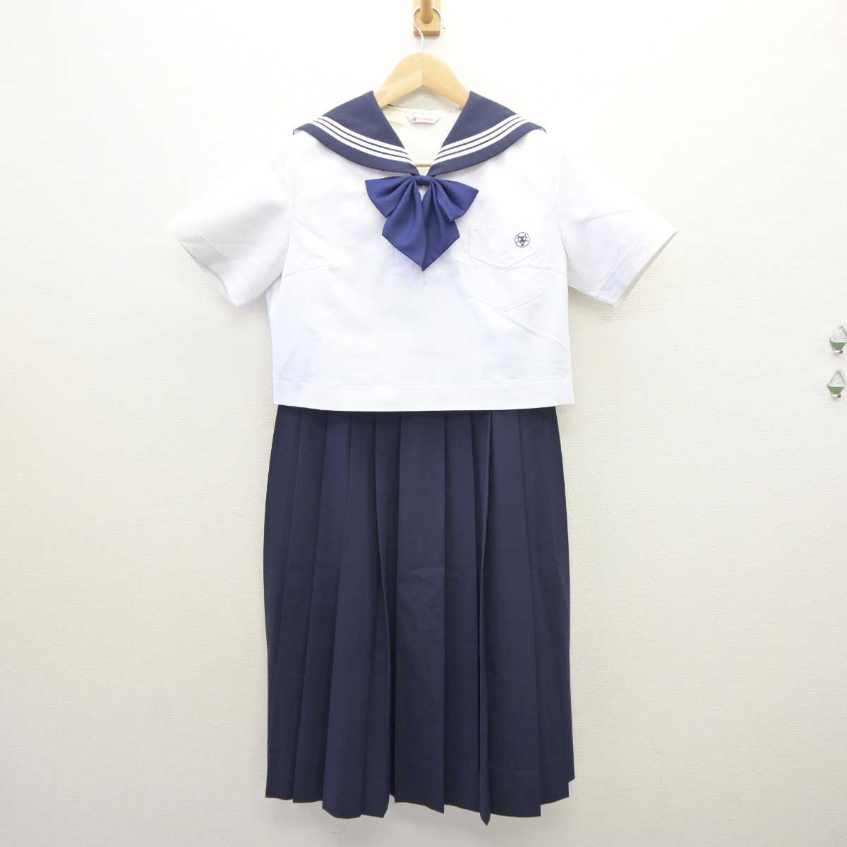 【中古】福岡県 精華女子高等学校 女子制服 3点 (セーラー服・ジャンパースカート) sf035945