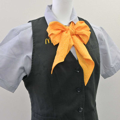 【中古】 マクドナルド 女子制服 4点 (ベスト・シャツ・ズボン) sf035999