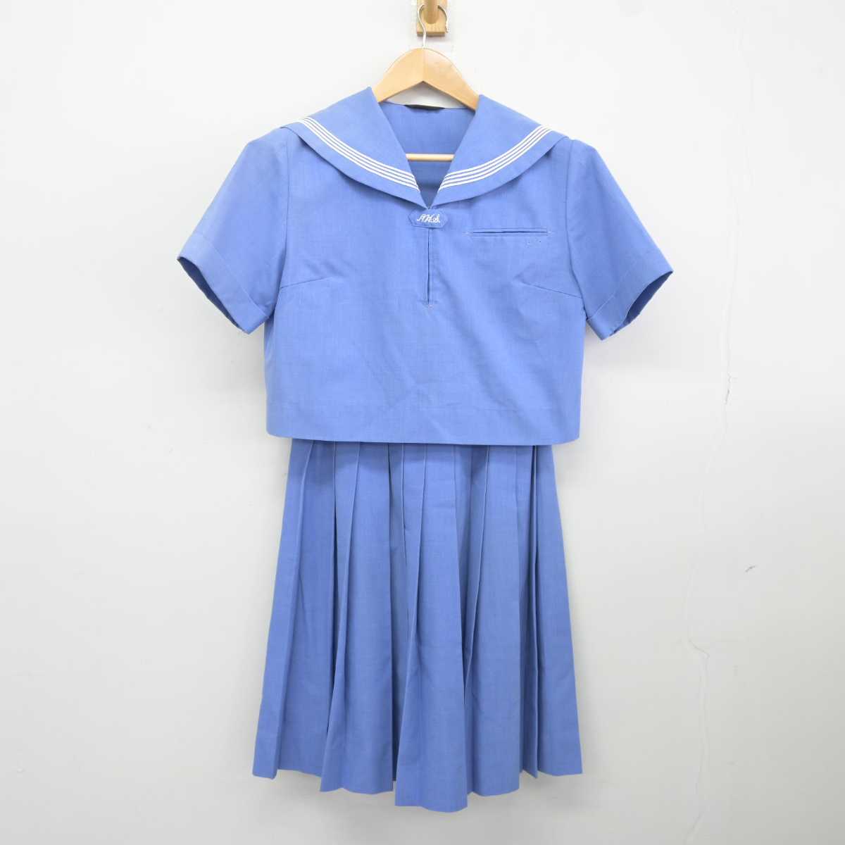 【中古】福岡県 朝倉高等学校 女子制服 2点 (セーラー服・スカート) sf039962