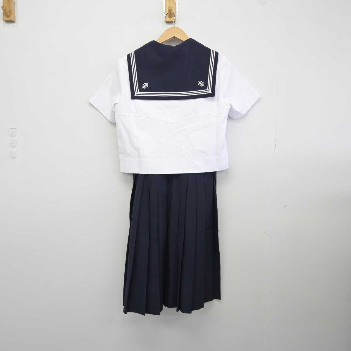 【中古】神奈川県 湘南白百合学園中学校 女子制服 4点 (セーラー服・スカート) sf039992