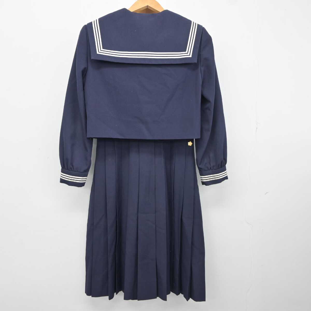 【中古】熊本県 大津高等学校 女子制服 2点 (セーラー服・ジャンパースカート) sf040058