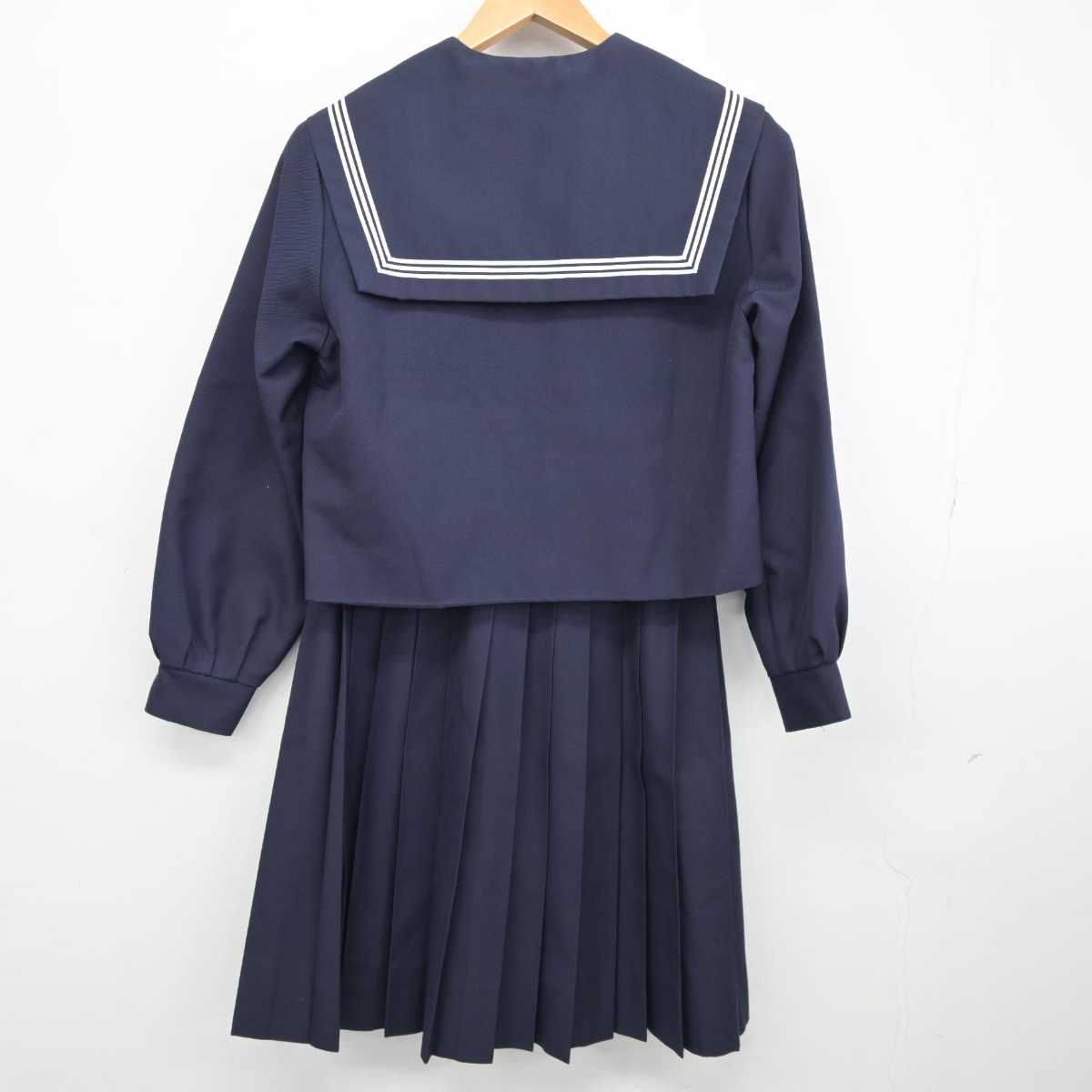 【中古】愛知県 川名中学校 女子制服 2点 (セーラー服・スカート) sf040093