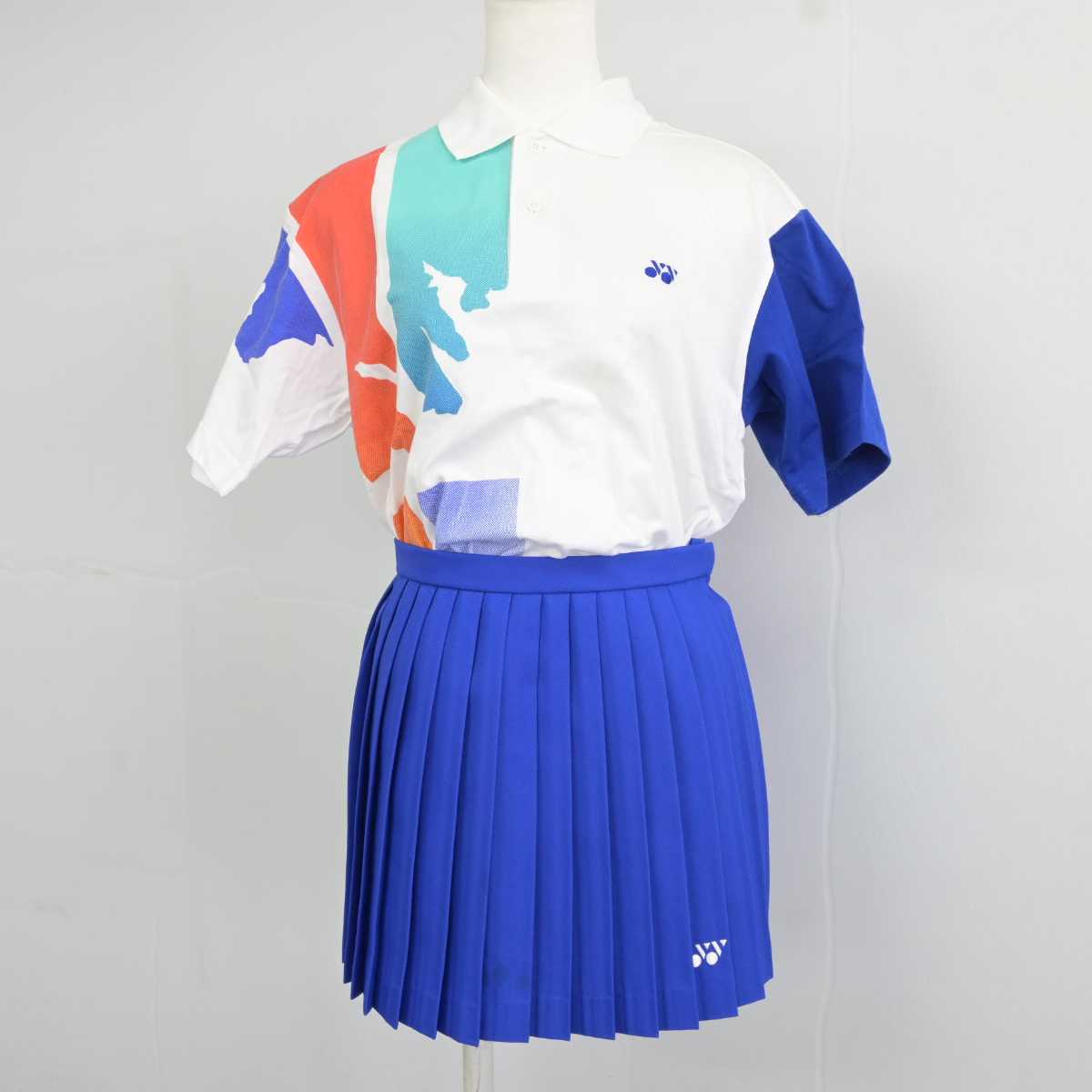 【中古】富山県 城端小学校/ソフトテニススポーツ少年団 女子制服 3点 (部活ユニフォーム 上・部活ユニフォーム 上・部活ユニフォーム 下) sf040239