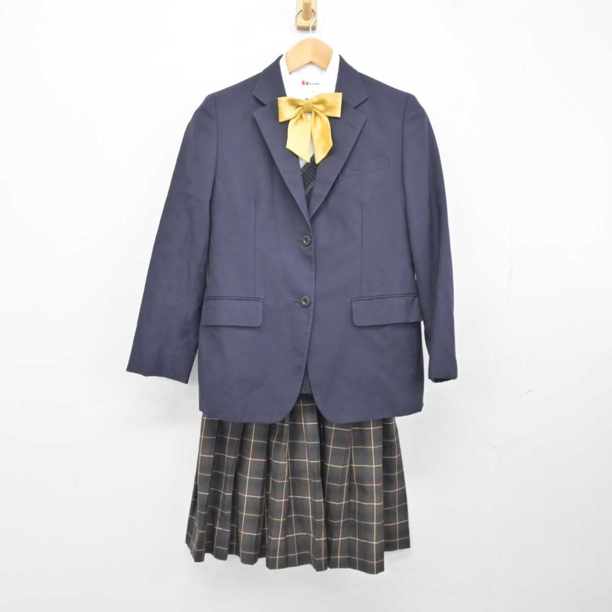 【中古】福岡県 九州産業大学付属九州高等学校 女子制服 5点 (ブレザー・ニット・シャツ・スカート) sf040271