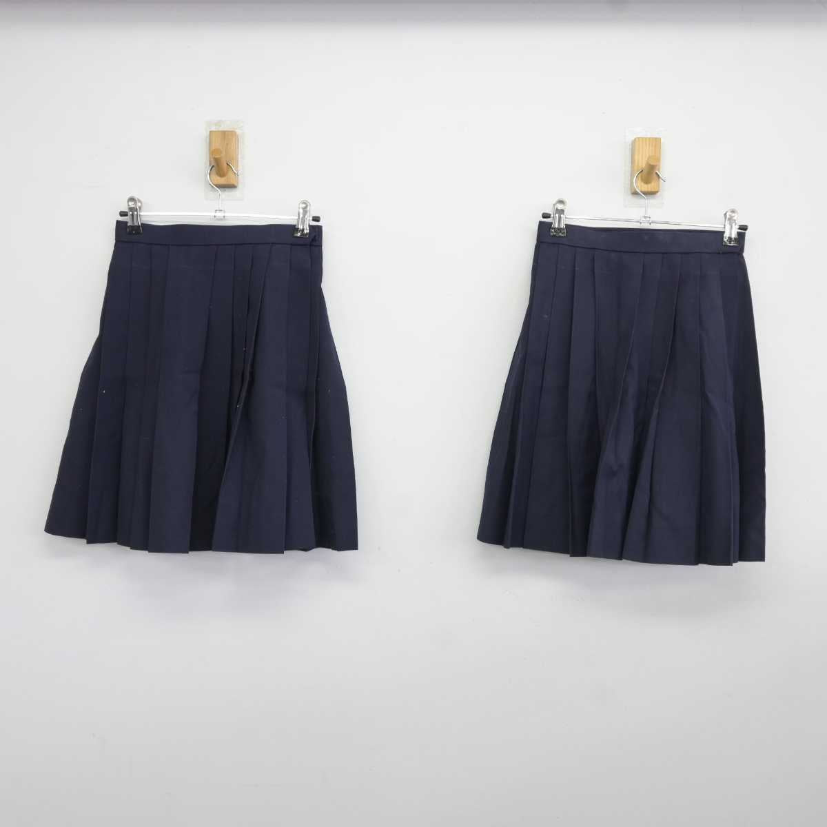 【中古】神奈川県 横浜平沼高等学校 女子制服 2点 (スカート) sf040358