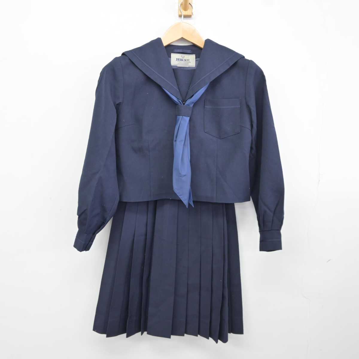 【中古】東京都 練馬区立中村中学校 女子制服 3点 (セーラー服・スカート) sf040359