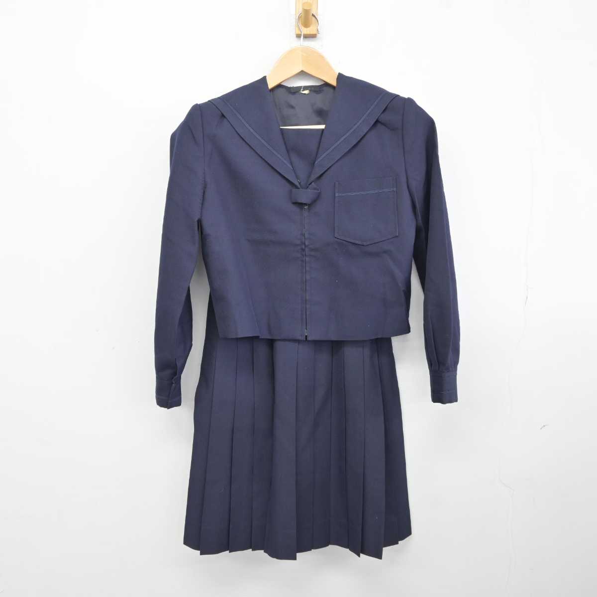 【中古】東京都 練馬区立中村中学校 女子制服 2点 (セーラー服・スカート) sf040360