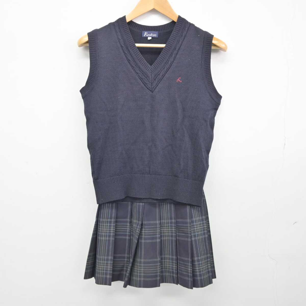 【中古】東京都 日野台高等学校 女子制服 2点 (ニットベスト・スカート) sf040478