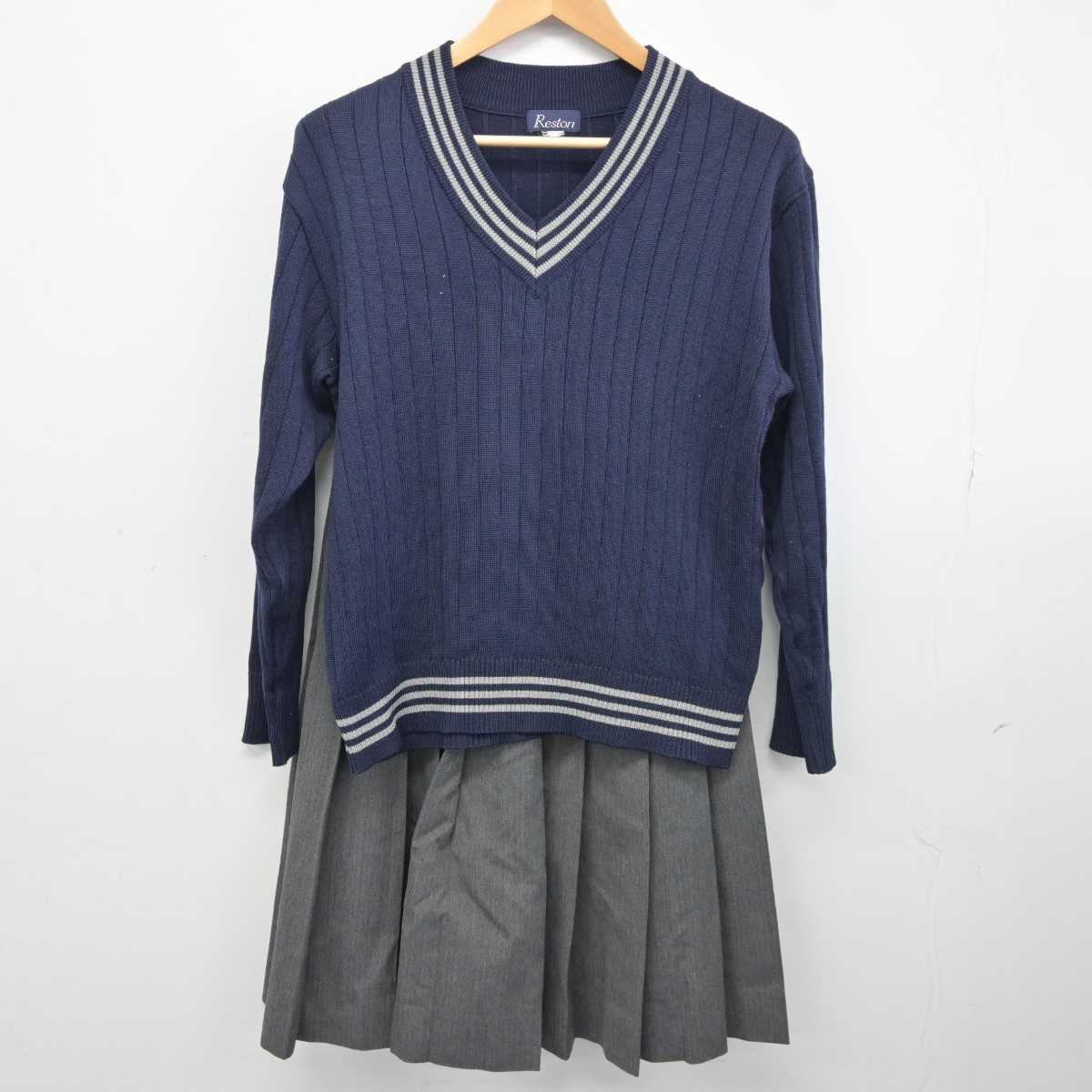 【中古】大阪府 旭東中学校 女子制服 4点 (ブレザー・ニット・スカート) sf040541