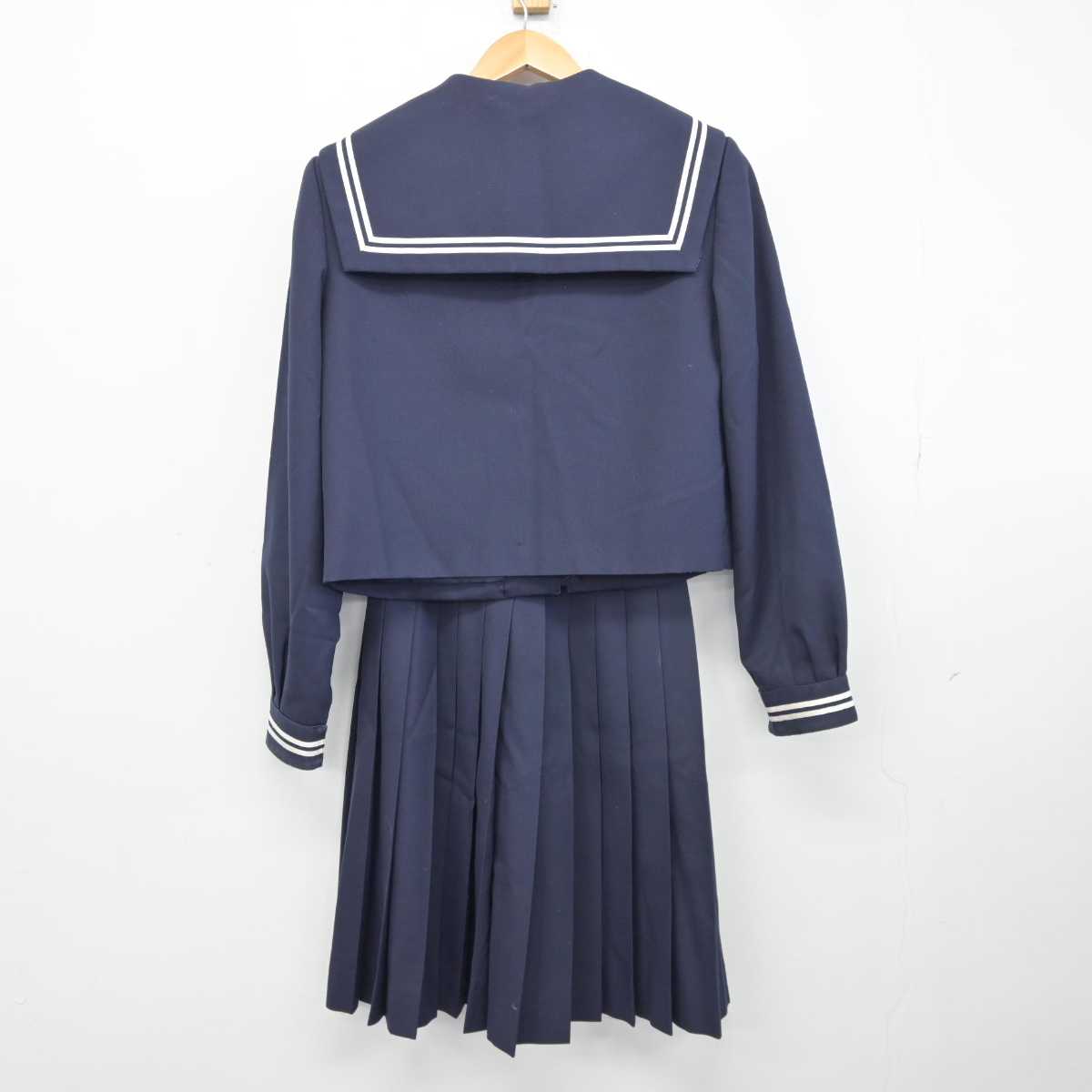 【中古】富山県 魚津市立東部中学校 女子制服 4点 (セーラー服・スカート) sf040588