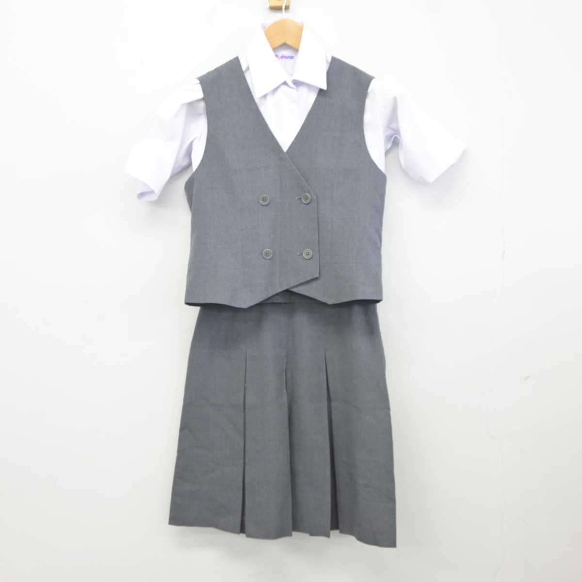 【中古】埼玉県 所沢市立上山口中学校 女子制服 3点 (ベスト・シャツ・スカート) sf040597