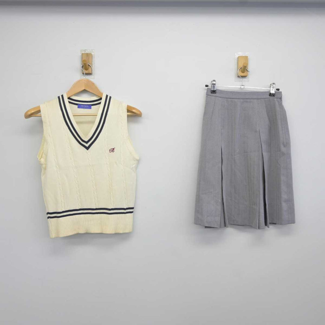 【中古】京都府 洛北中学校 女子制服 2点 (ニットベスト・スカート) sf040611 | 中古制服通販パレイド