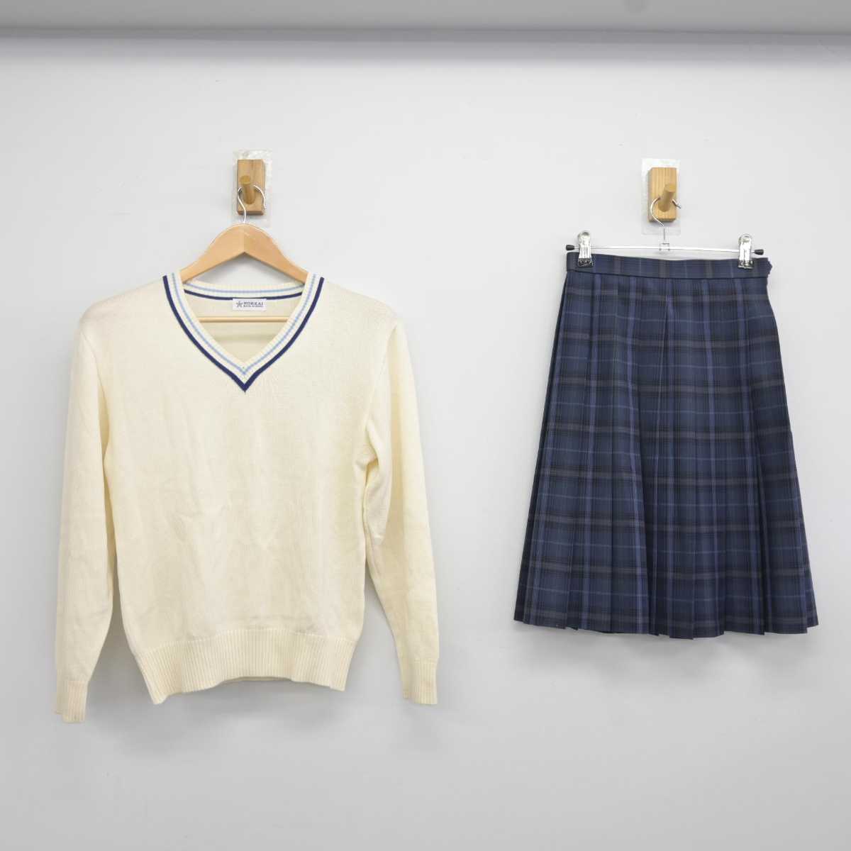 【中古】北海道 北海高等学校 女子制服 2点 (ニット・スカート) sf040668