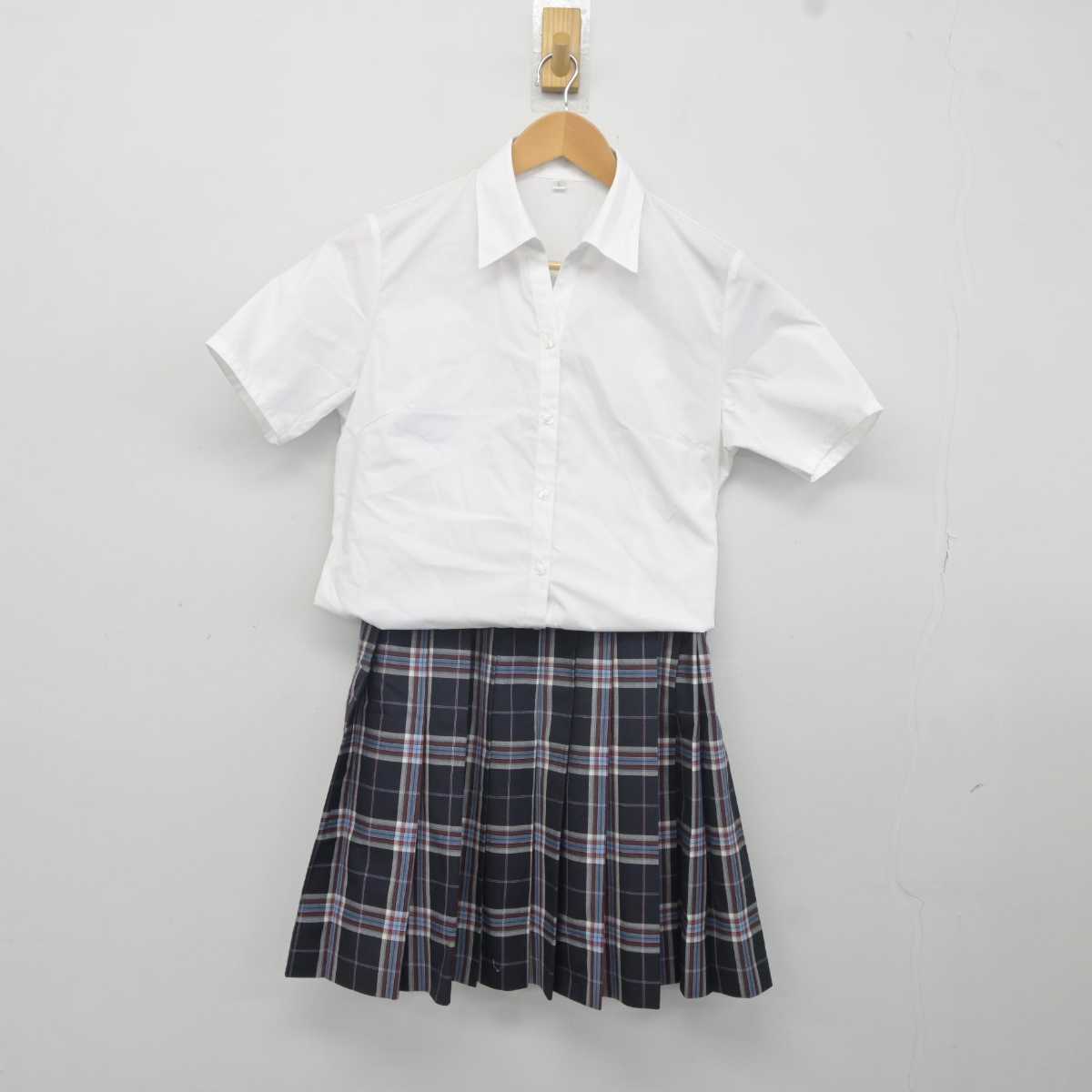 【中古】徳島県 生光学園中学校・高等学校 女子制服 2点 (シャツ・スカート) sf040697