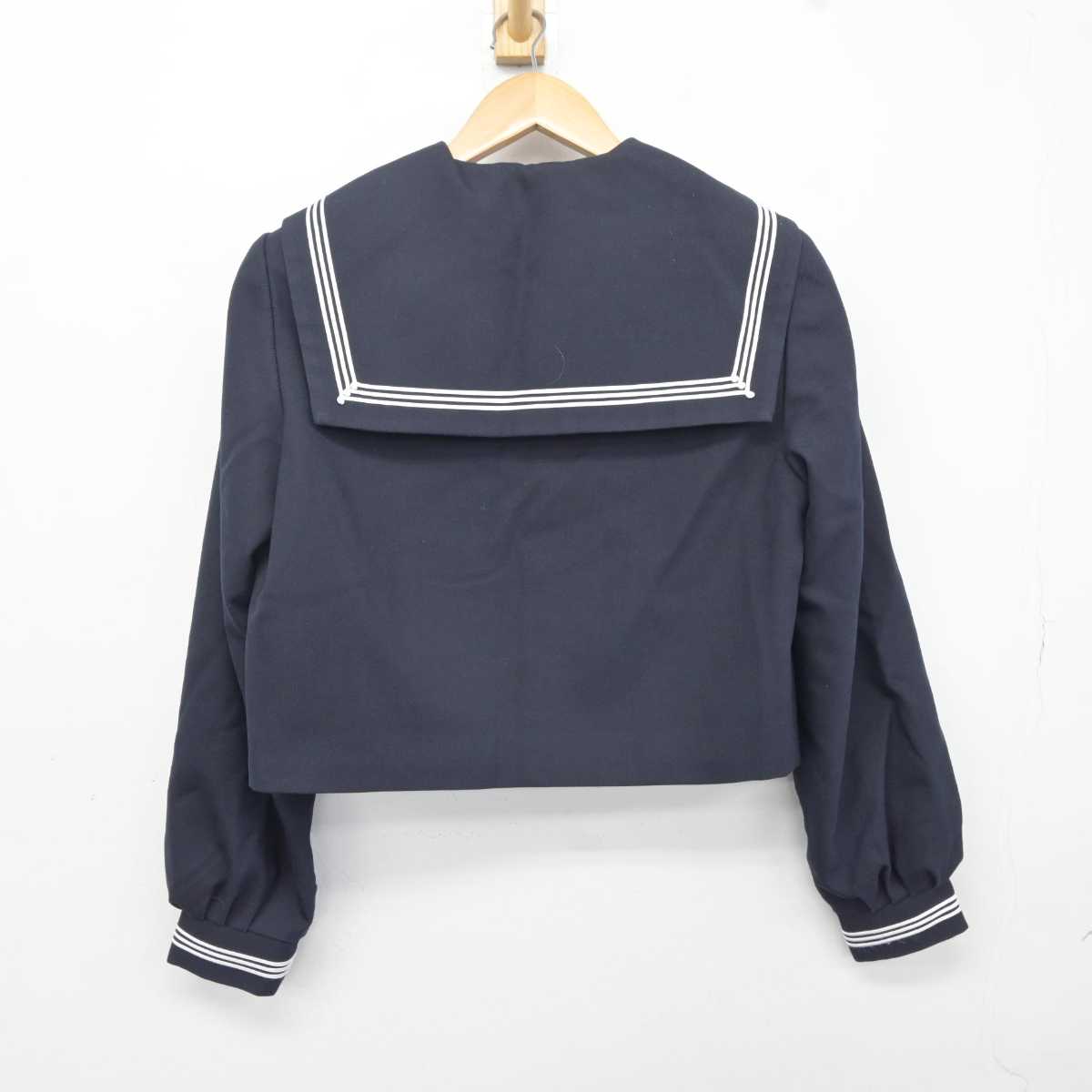 【中古】秋田県 森吉中学校 女子制服 2点 (セーラー服・スカート) sf040740