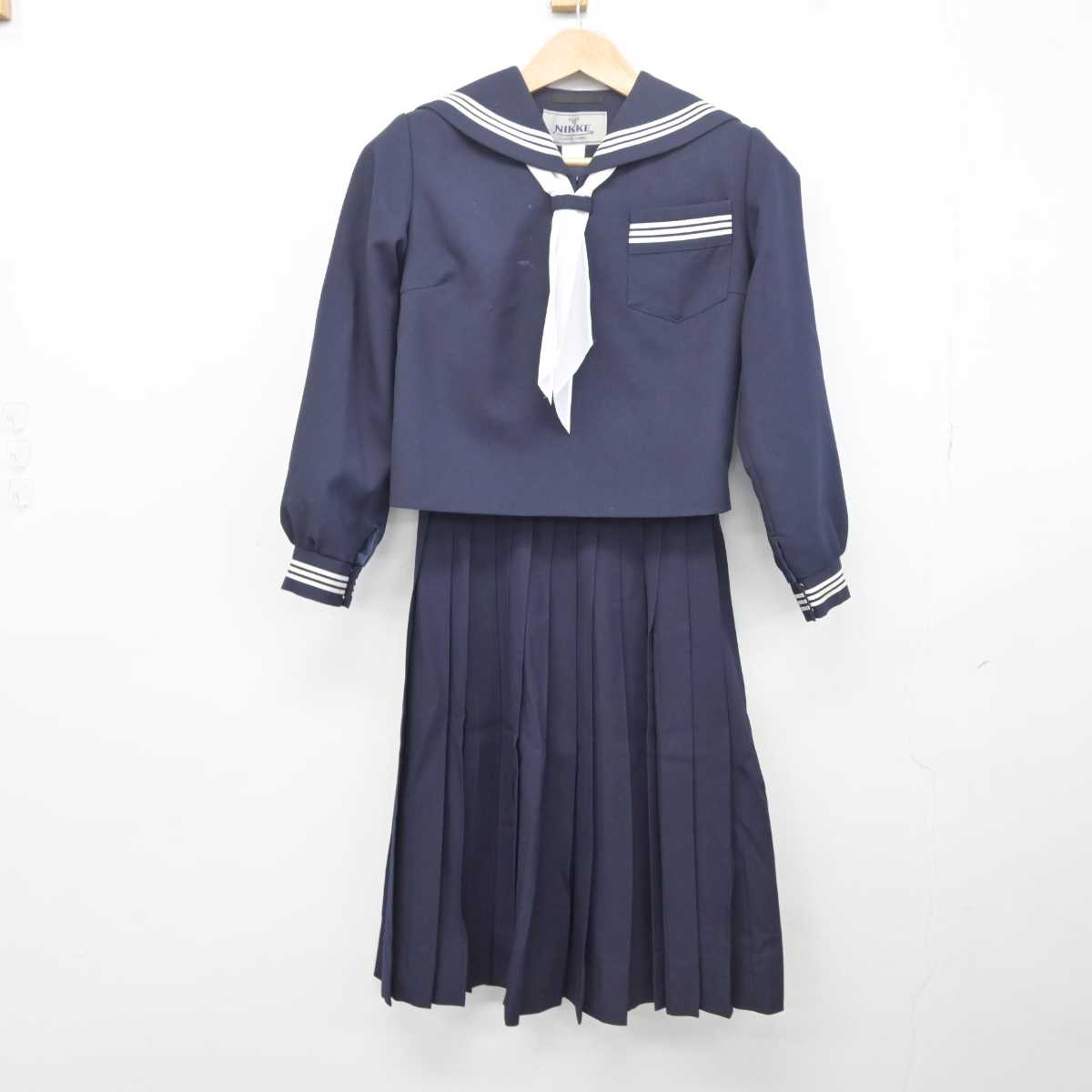 【中古】兵庫県 播磨中学校 女子制服 3点 (セーラー服・スカート) sf040961