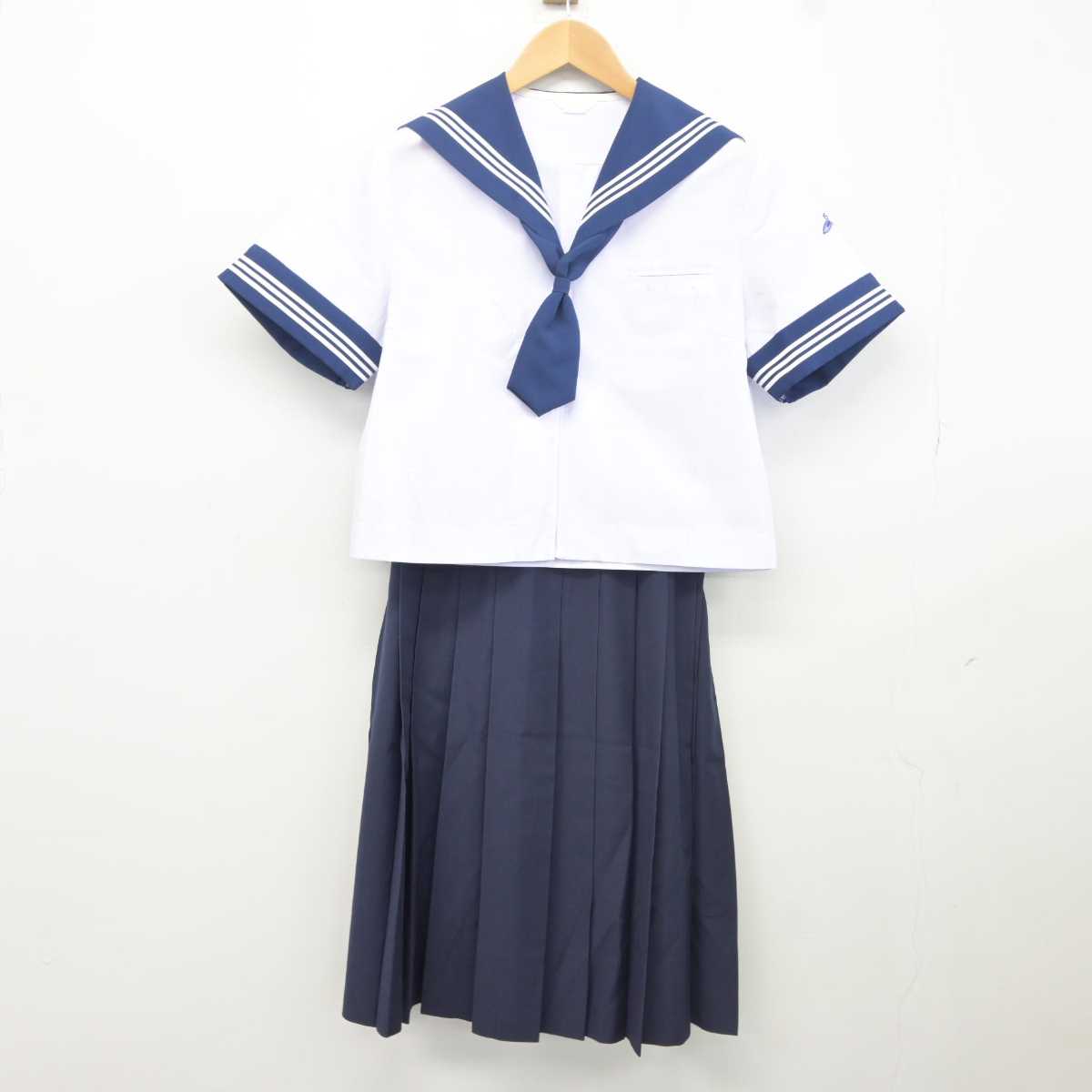 【中古】山梨県 韮崎西中学校 女子制服 3点 (セーラー服・スカート) sf040977