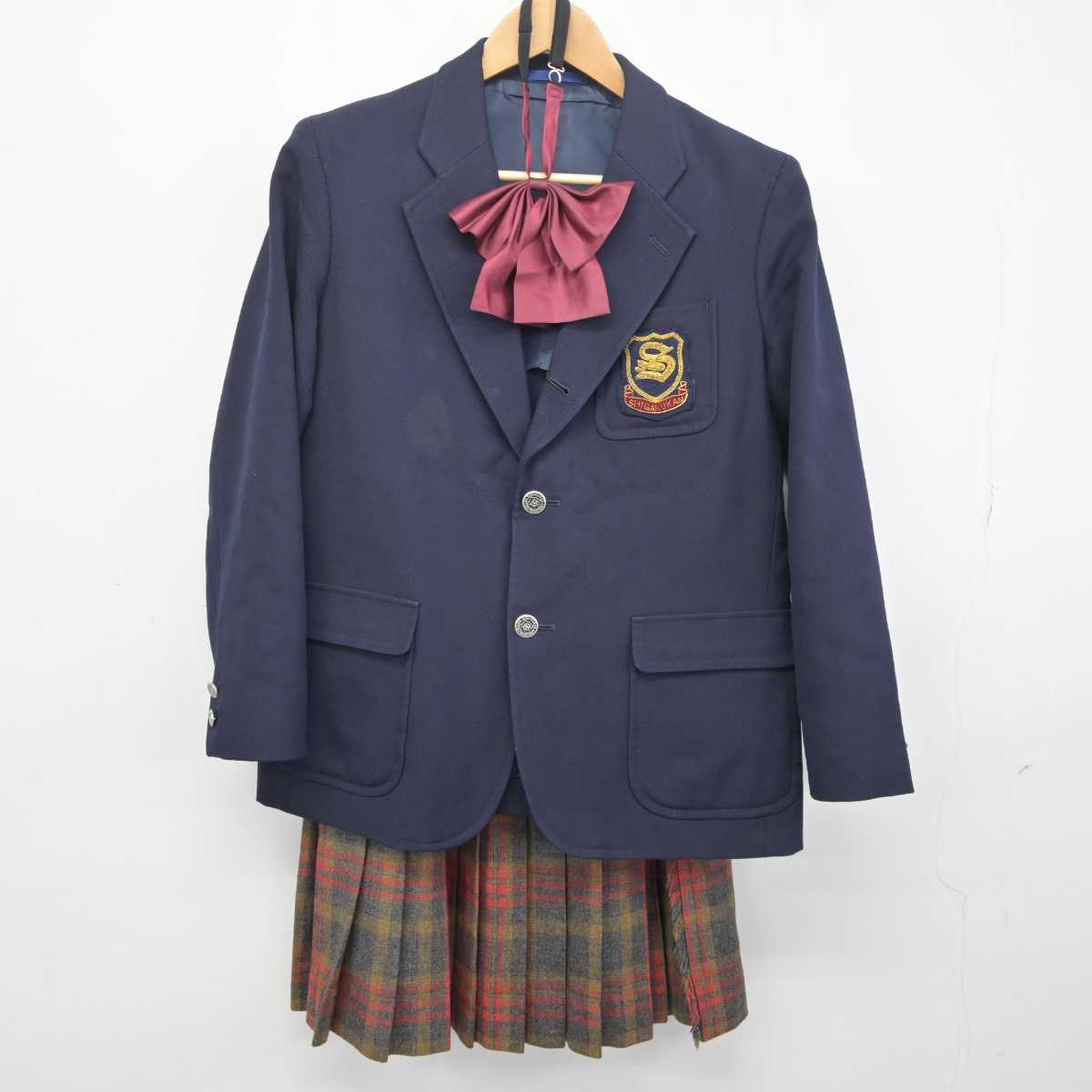 【中古】鹿児島県 志學館中等部 女子制服 4点 (ブレザー・スカート) sf041027