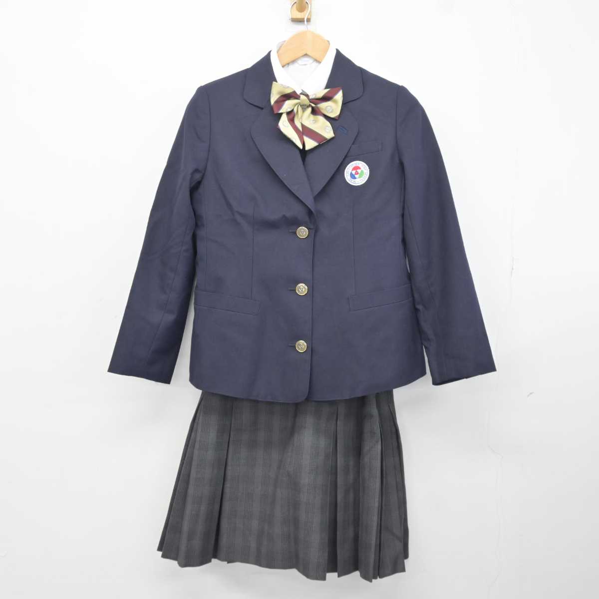 【中古】静岡県 聖隷クリストファー高等学校 女子制服 5点 (ブレザー・ニット・シャツ・スカート) sf041173