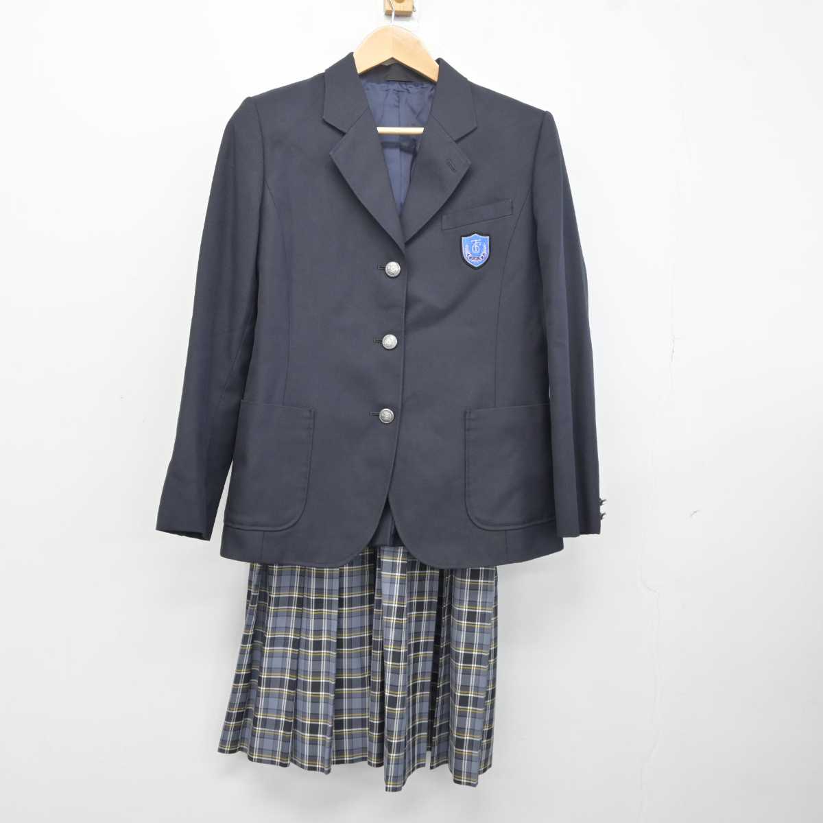 【中古】大阪府 高槻市立第六中学校 女子制服 2点 (ブレザー・スカート) sf041191