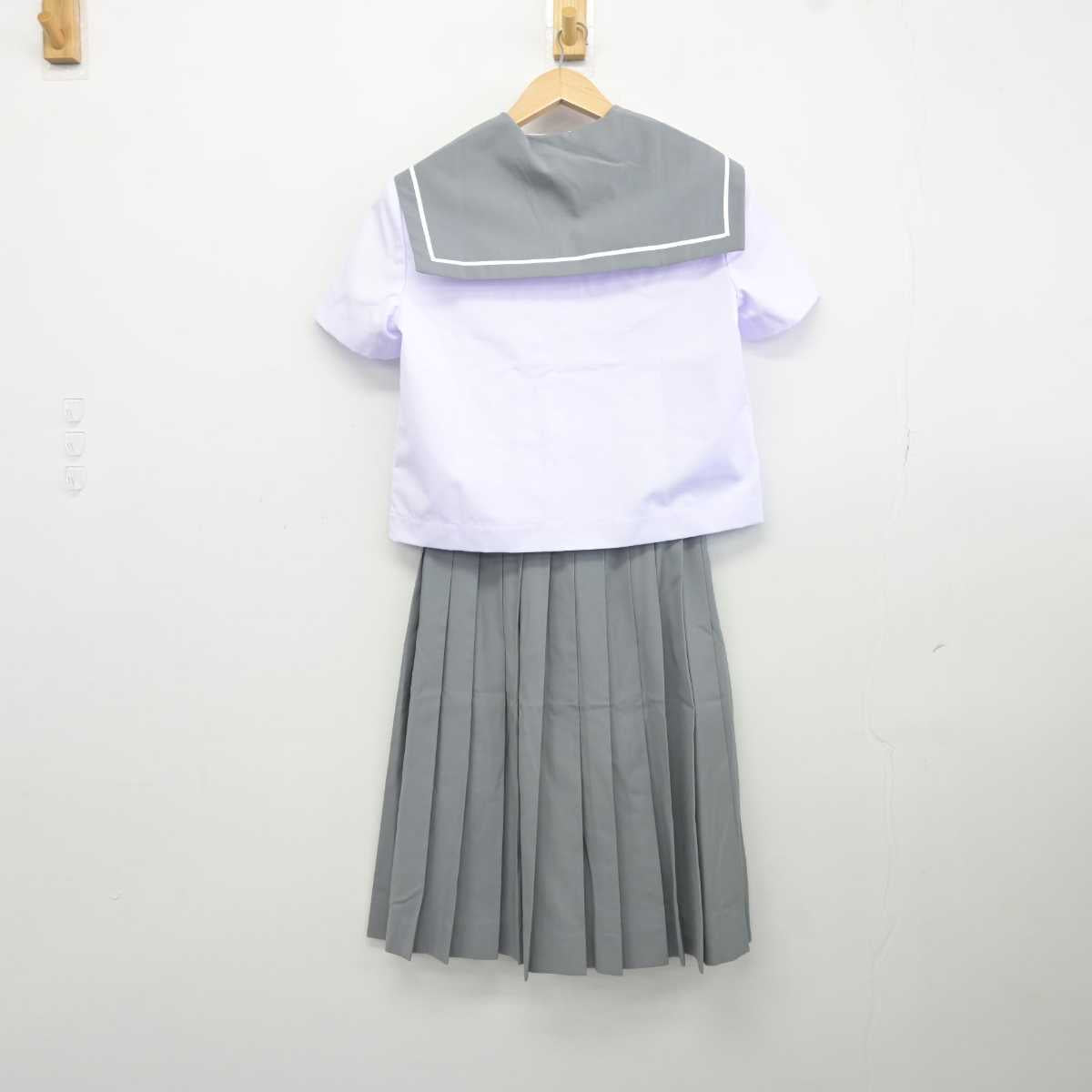 【中古】佐賀県 小城中学校 女子制服 2点 (セーラー服・スカート) sf041332