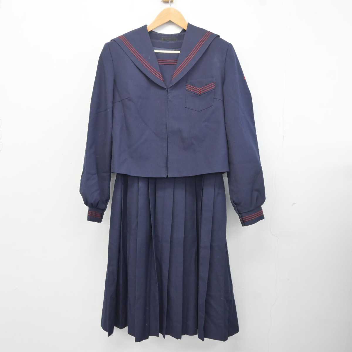 【中古】鹿児島県 帖佐中学校 女子制服 2点 (セーラー服・ジャンパースカート) sf041353