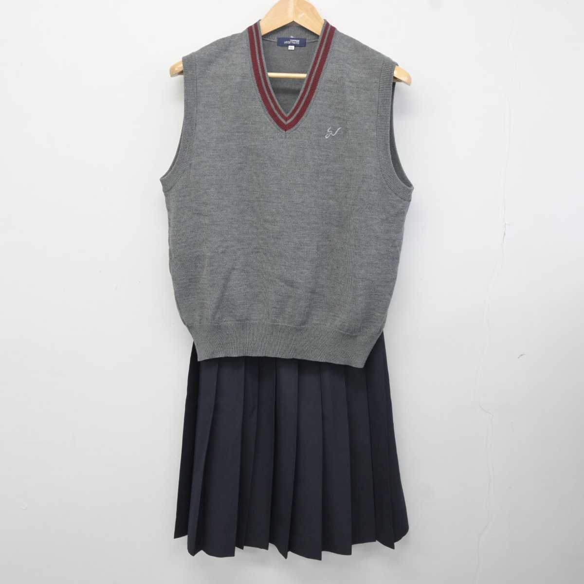 【中古】長崎県 佐世保西高等学校 女子制服 2点 (ニットベスト・スカート) sf041371