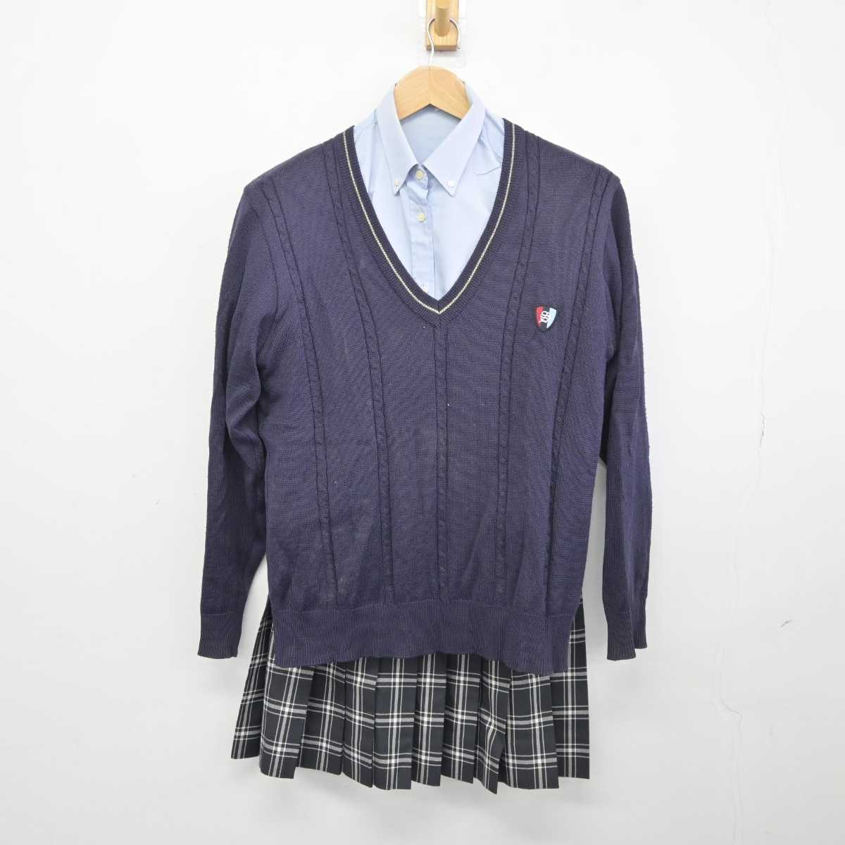 【中古】岡山県 西大寺高等学校 女子制服 3点 (ニット・シャツ・スカート) sf041407