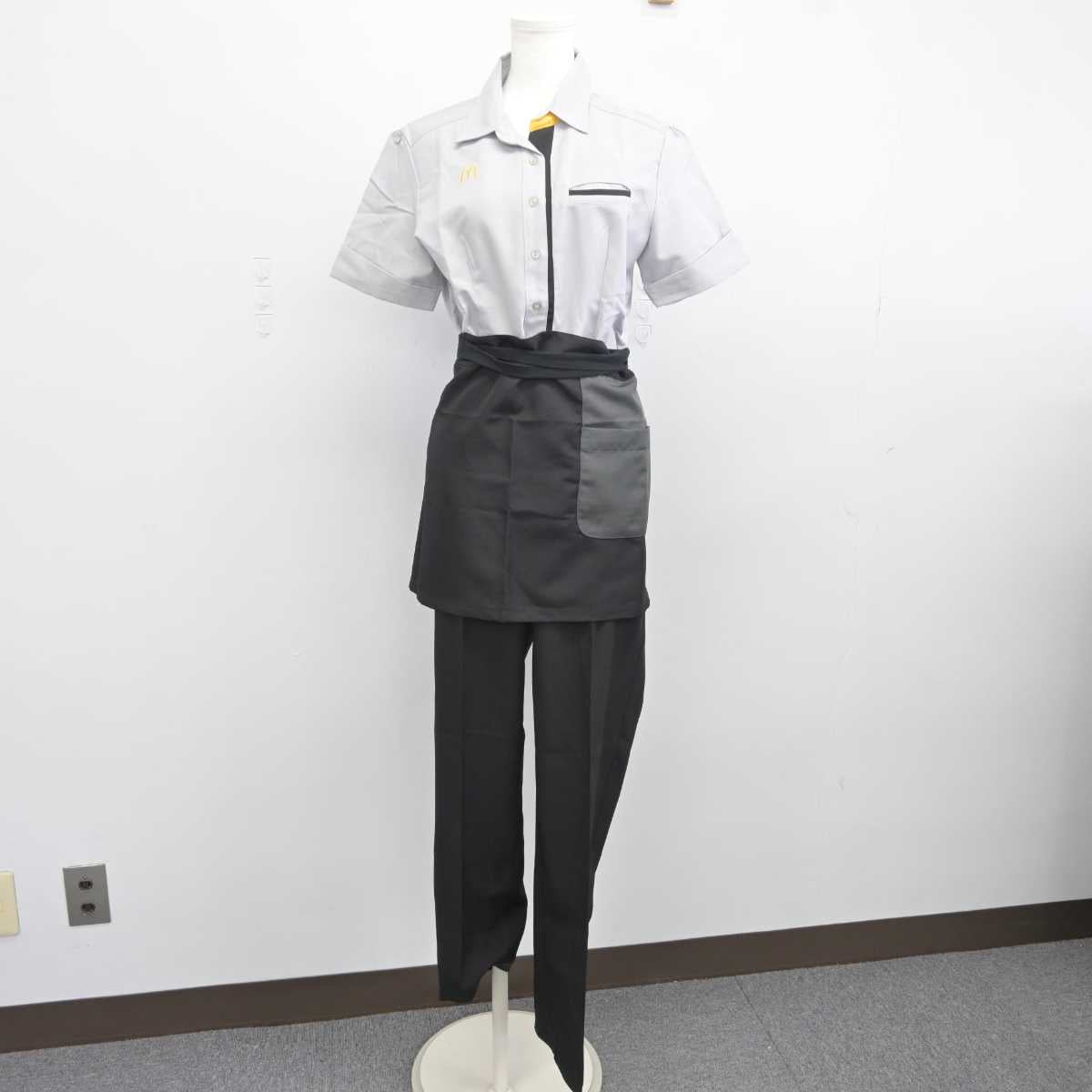 【中古】 マクドナルド 女子制服 4点 (シャツ・ズボン・エプロン / サロン) sf041442